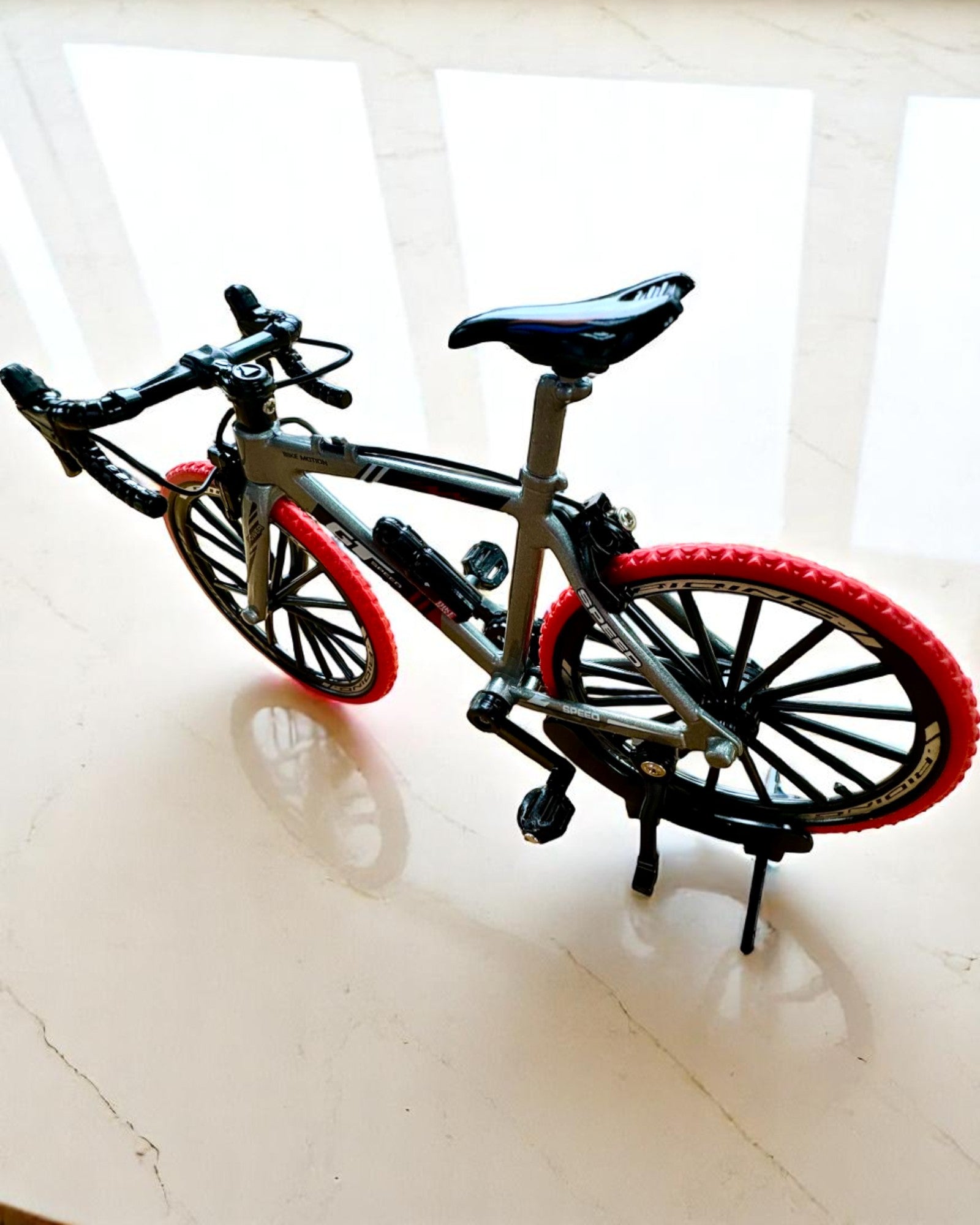 Mini Rower „Speedster” – sběratelský model s možností gravírování, 2 varianty na výběr