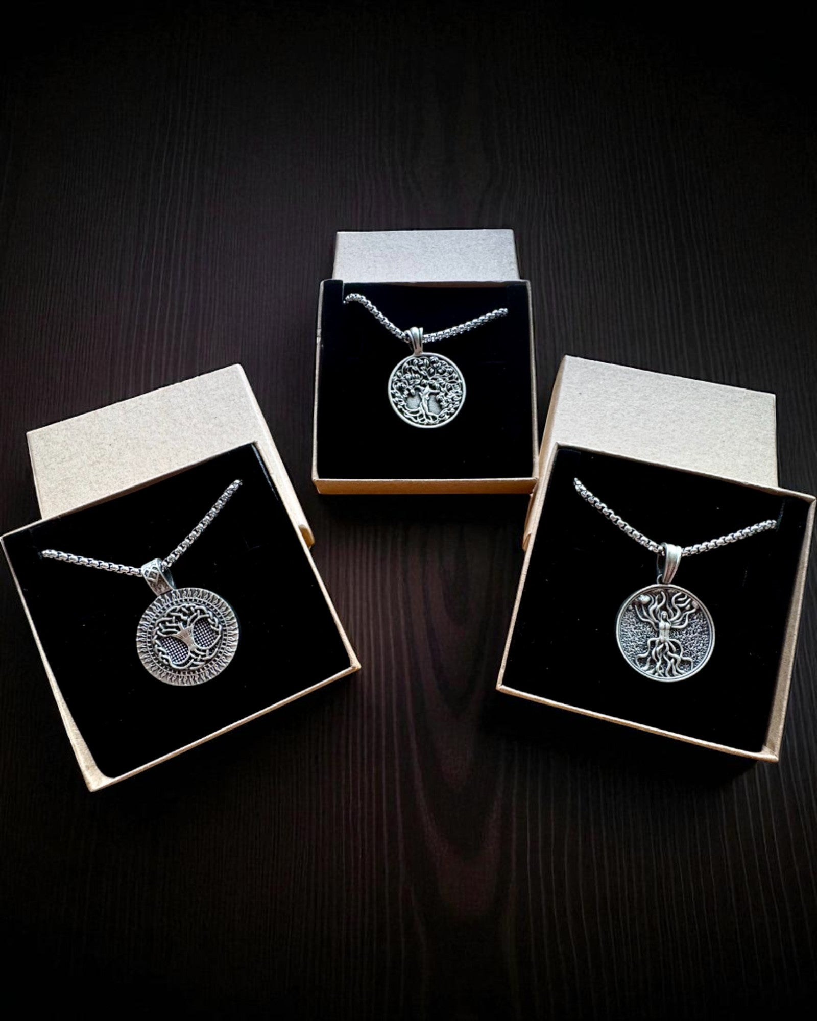 Amuletul Arborele Vieții cu Posibilitate de Gravare - colierul „Vitalitatea Naturii”, personalizare