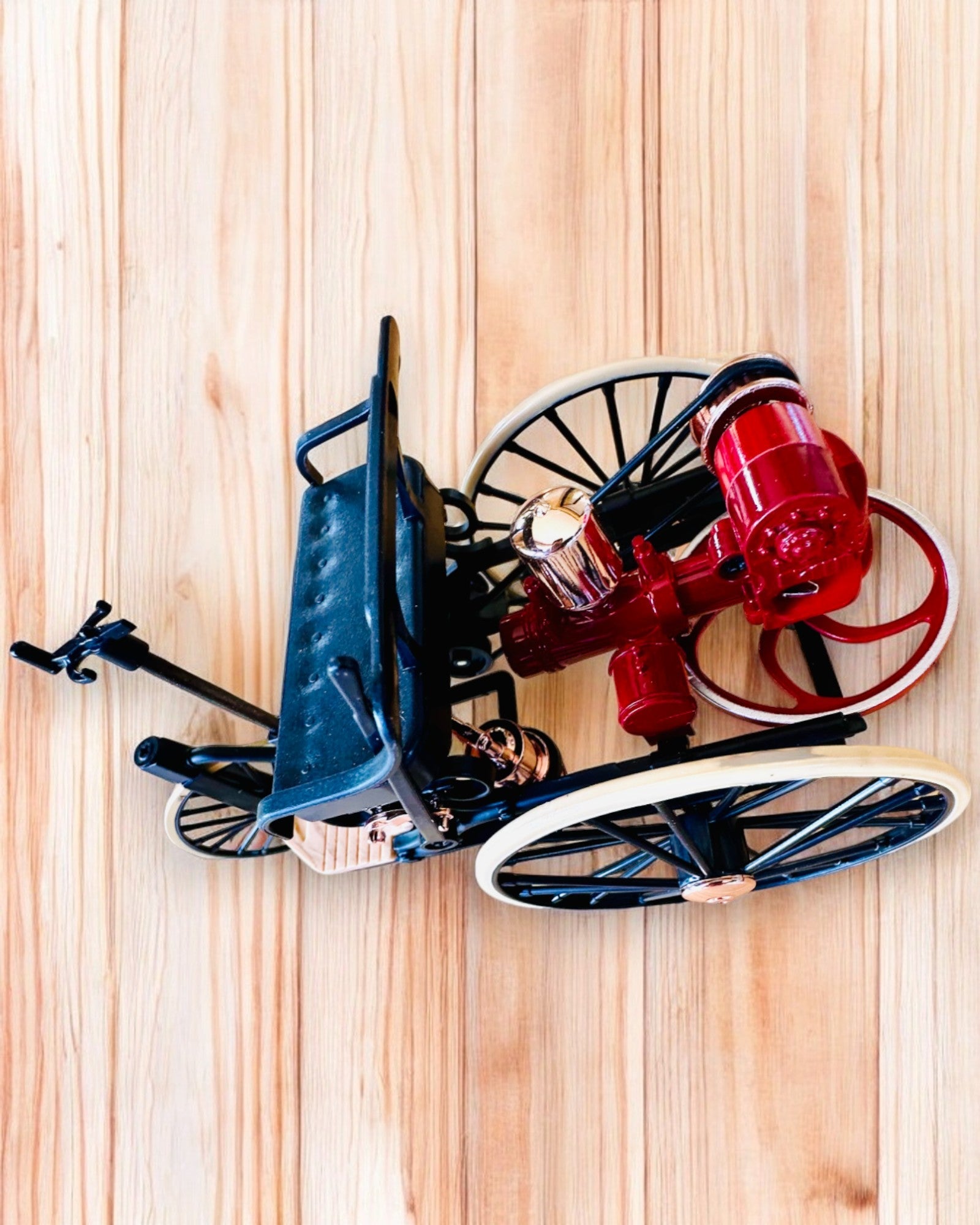 Retro Triciclu Benz Patent-Motorwagen - Model de Colecție, personalizare cu gravură pentru cadou