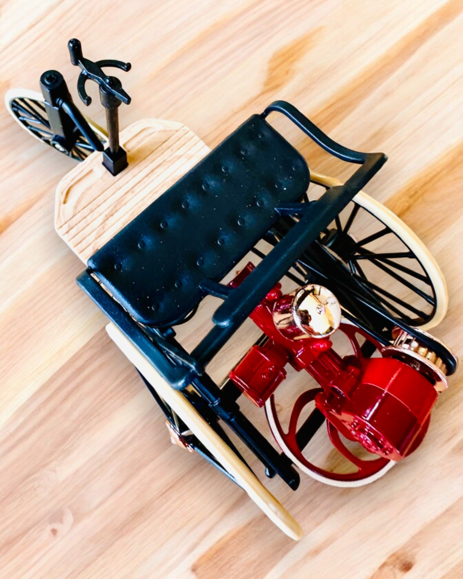 Retro Triciclu Benz Patent-Motorwagen - Model de Colecție, personalizare cu gravură pentru cadou