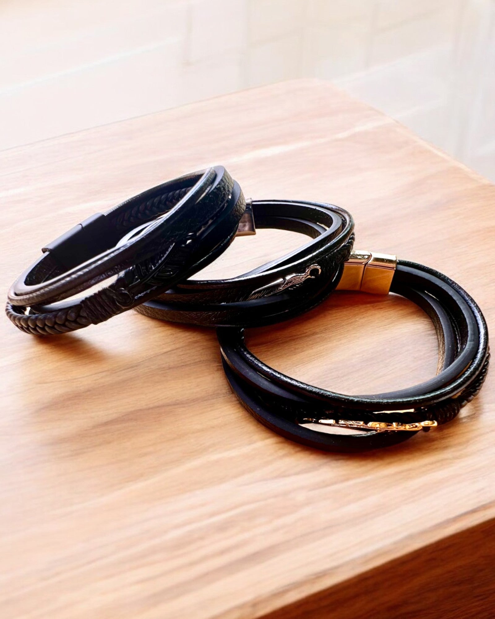 Brățară „Orzeł” cu opțiune de gravare, 3 variante de culoare