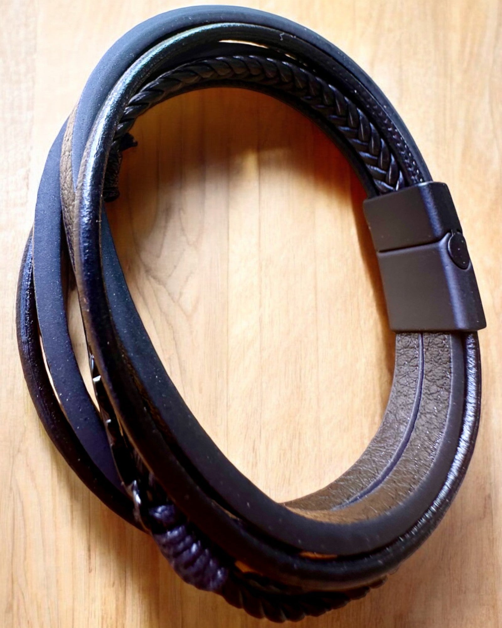 Brățară „Orzeł” cu opțiune de gravare, 3 variante de culoare