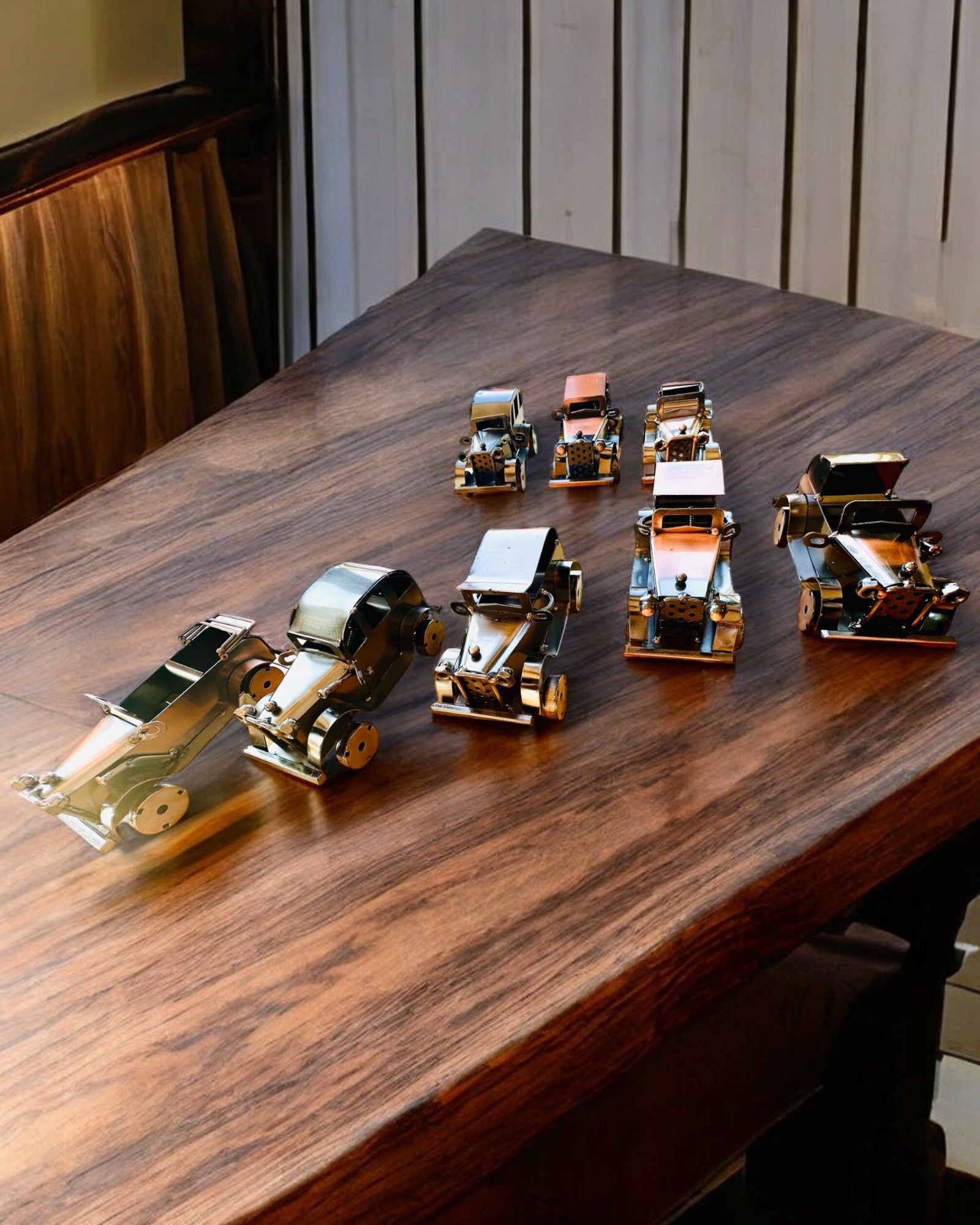 Retro klasické autíčko, auto, z železa - Kolekce "Vintage Drive", model auta, personalizace gravírováním jako dárek