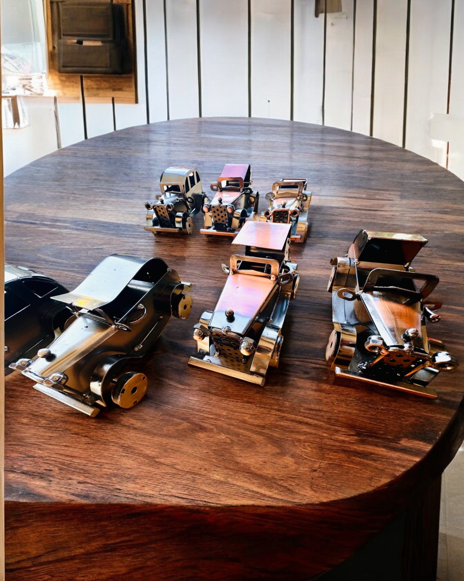 Retro klasické autíčko, auto, z železa - Kolekce "Vintage Drive", model auta, personalizace gravírováním jako dárek