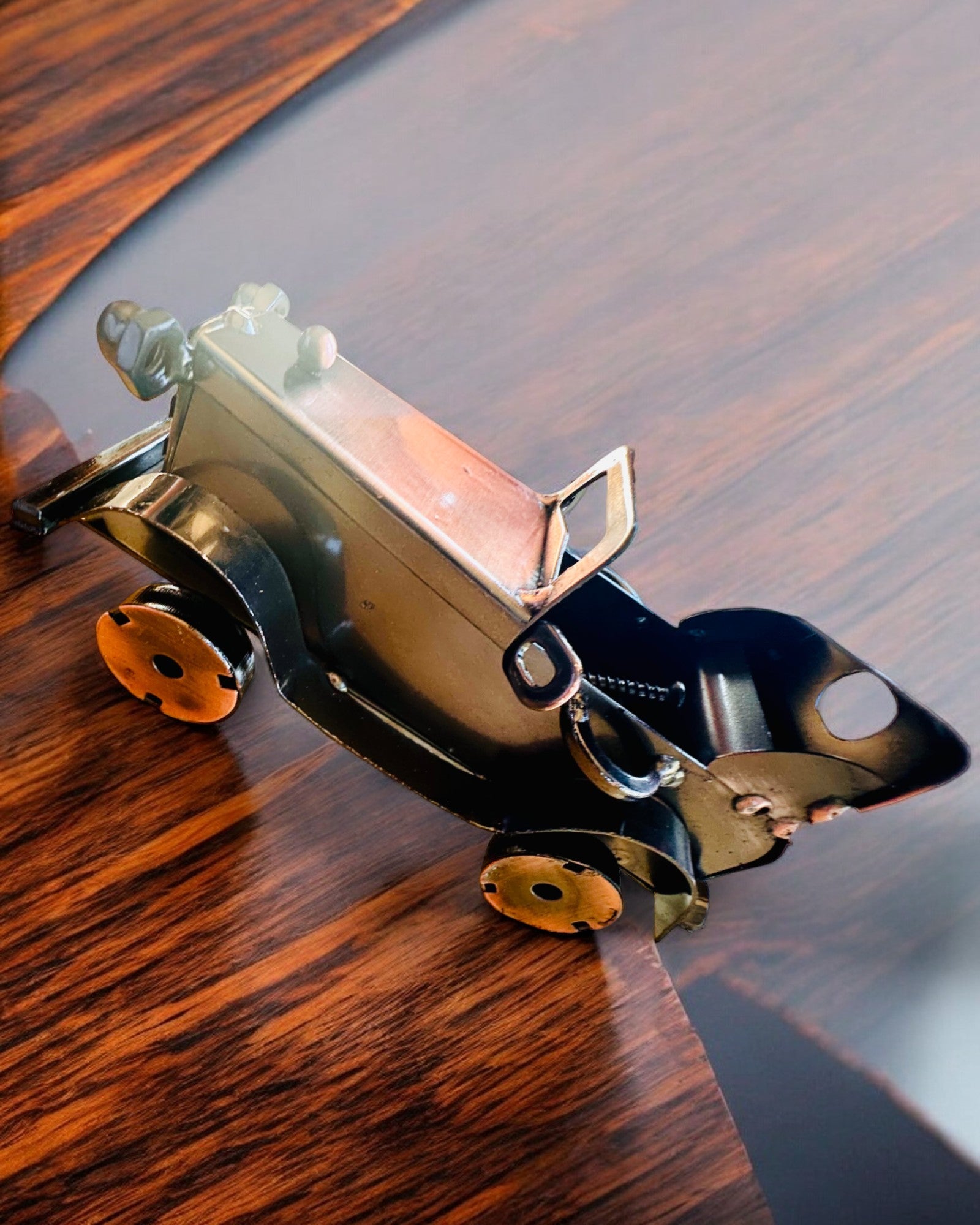 Retro klasické autíčko, auto, z železa - Kolekce "Vintage Drive", model auta, personalizace gravírováním jako dárek