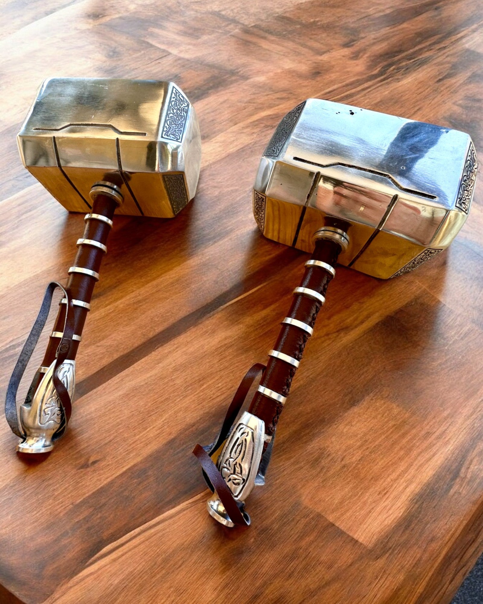 Молот Тора "Chief" - Ручна Реміснича Робота, персоналізація гравіюванням на подарунок