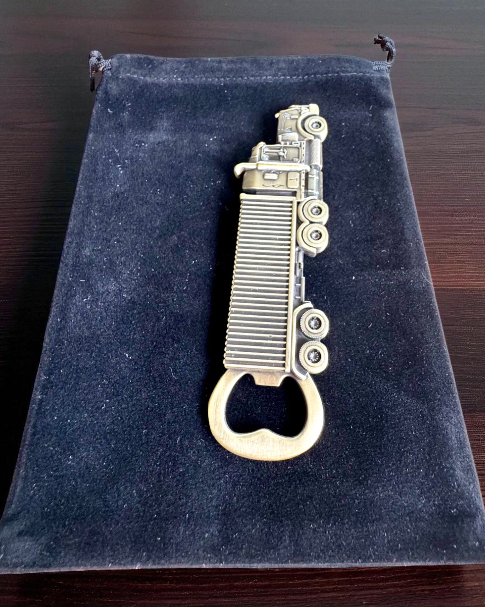 Deschizător de sticle Vintage Motorizare - 3 variante, personalizare cu gravură pentru cadou