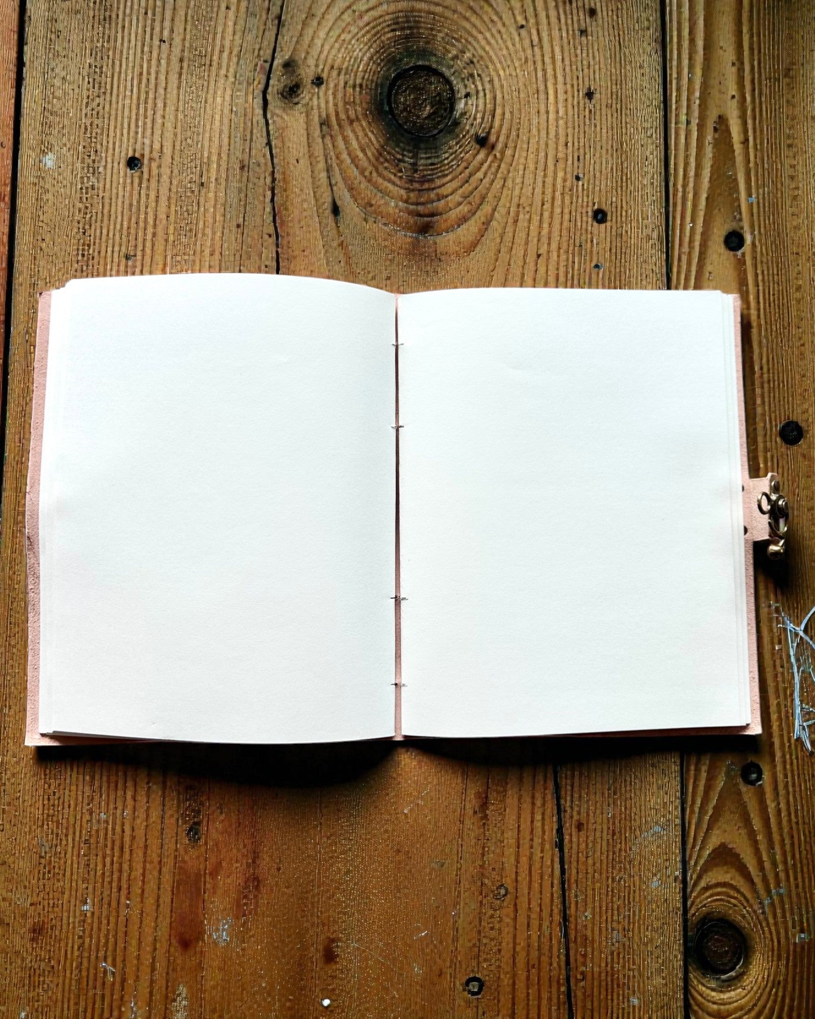 Шкіряна книга спогадів Heritage – персоналізований нотатник 25 × 33 см