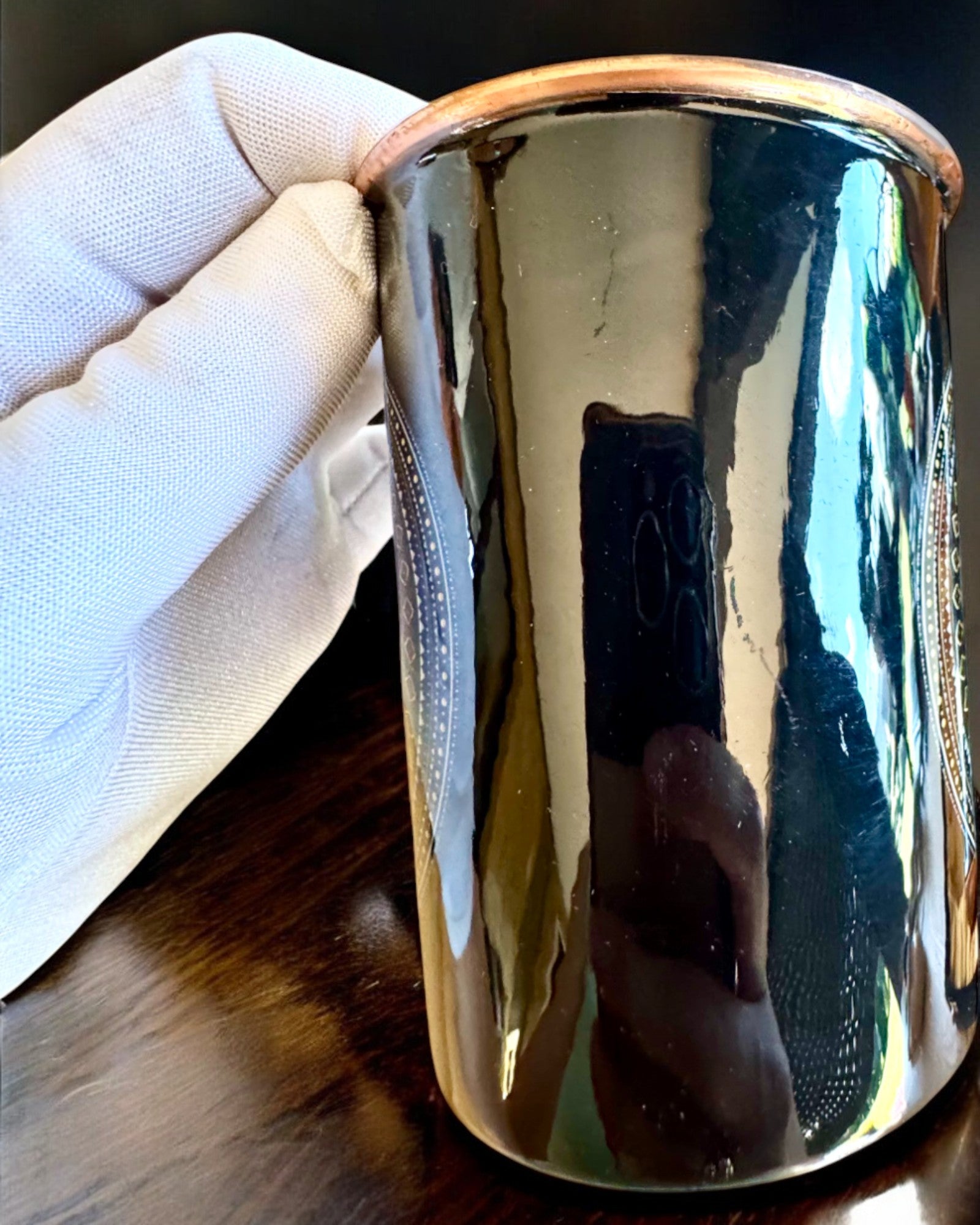 Set Mandala din Cupru – Sticlă 1L + 2 Căni în Etui, posibilitate de personalizare cu gravură pentru cadou