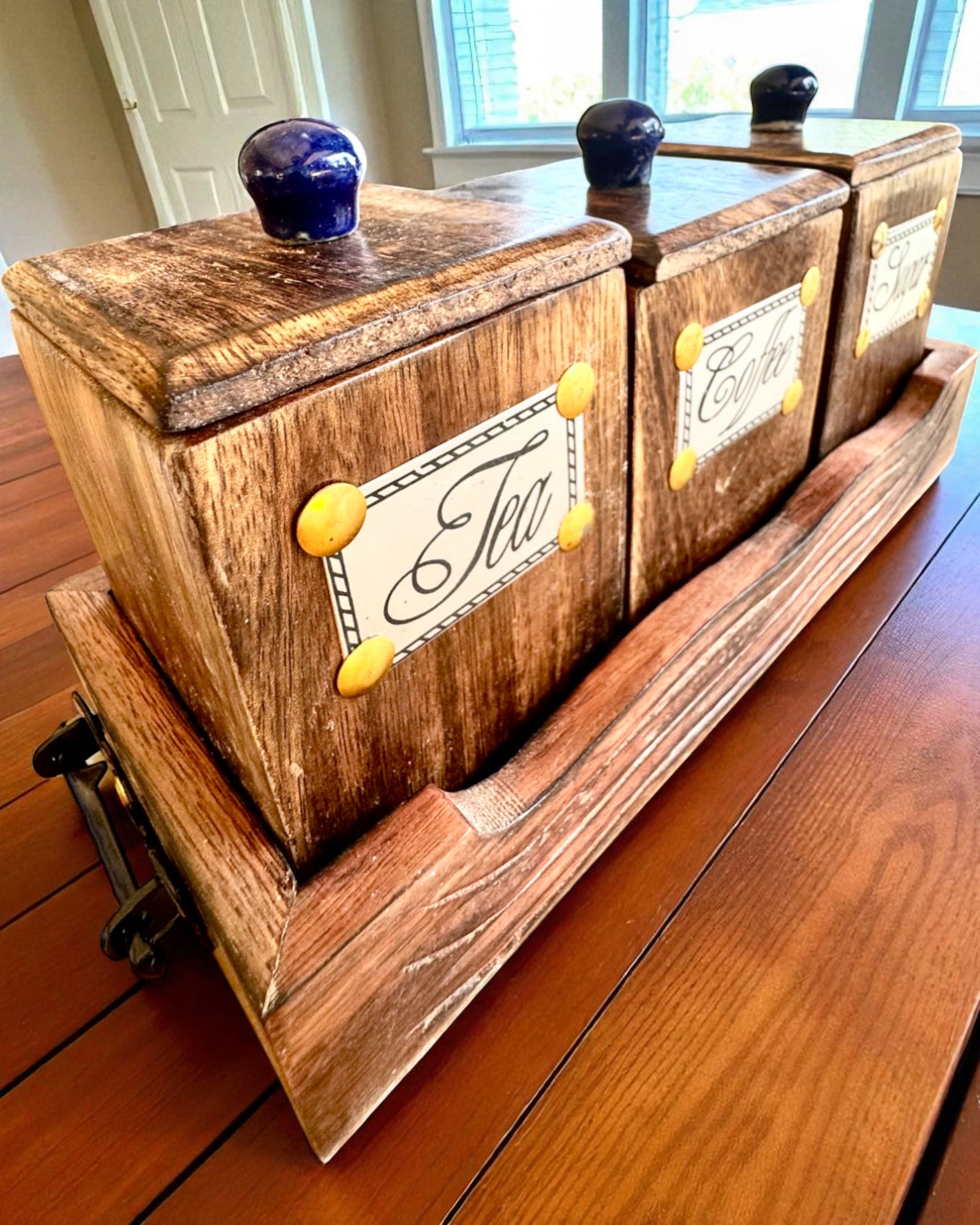 Sada Royal Trio – Čaj, Káva, Cukr ze dřeva Shisham, ručně vyrobená, s možností gravírování jako dárek