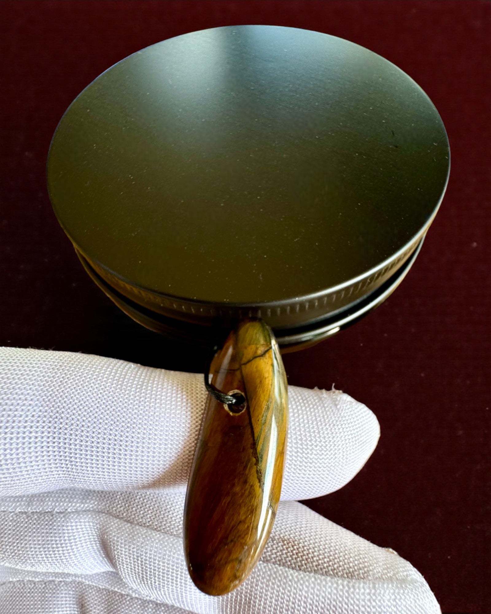 Intentional Candle Tiger Power – Confidence and Prosperity, 250 ml, option to personalize the lid for a gift