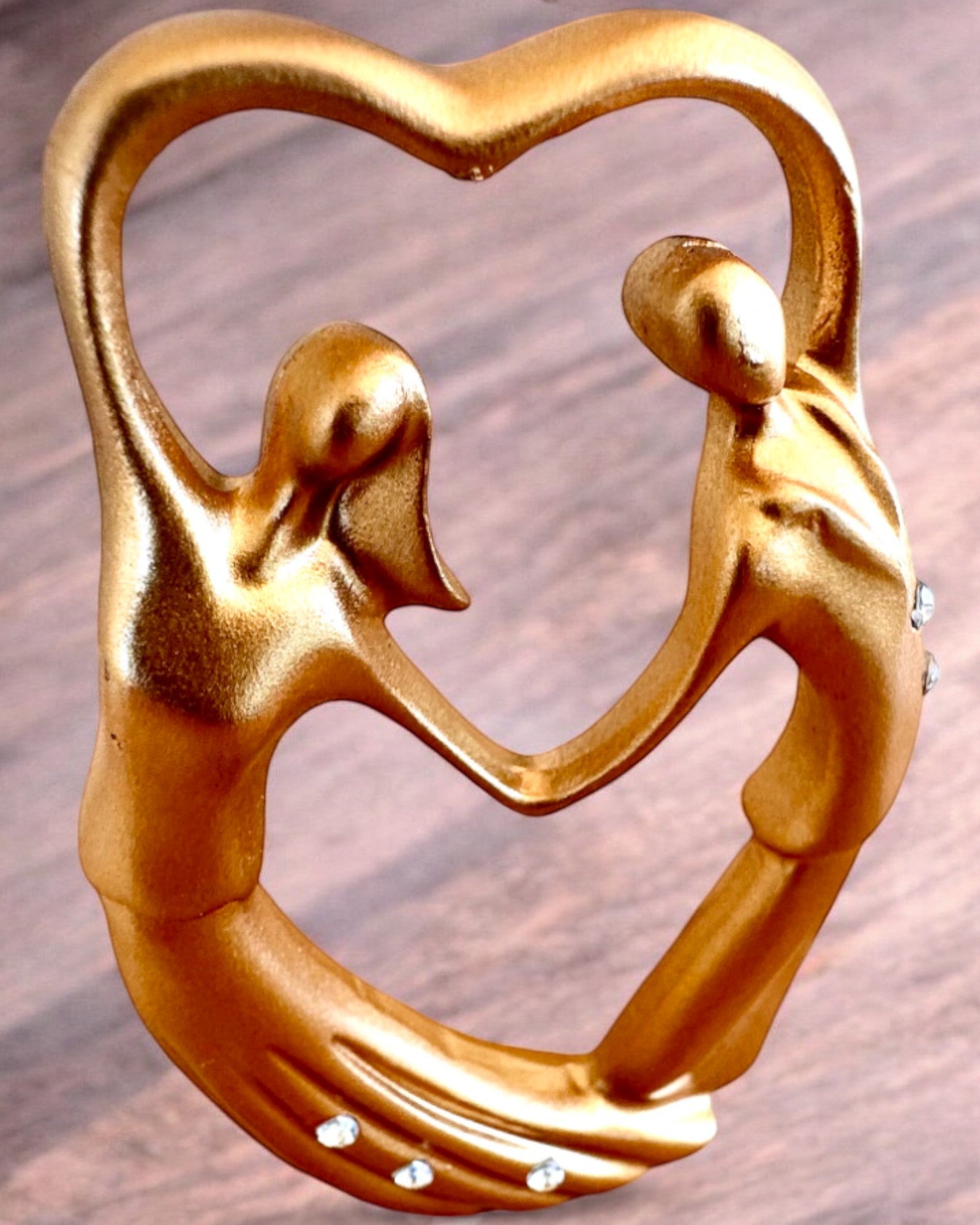 Figurka symbol lásky - „Věčná Blízkost” jako dárek, personalizace gravírováním