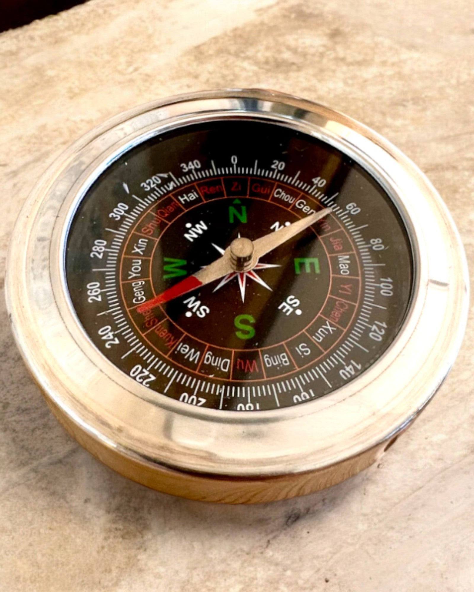 Компас Феншуй – Сталева Точність, персоналізація гравіюванням на подарунок