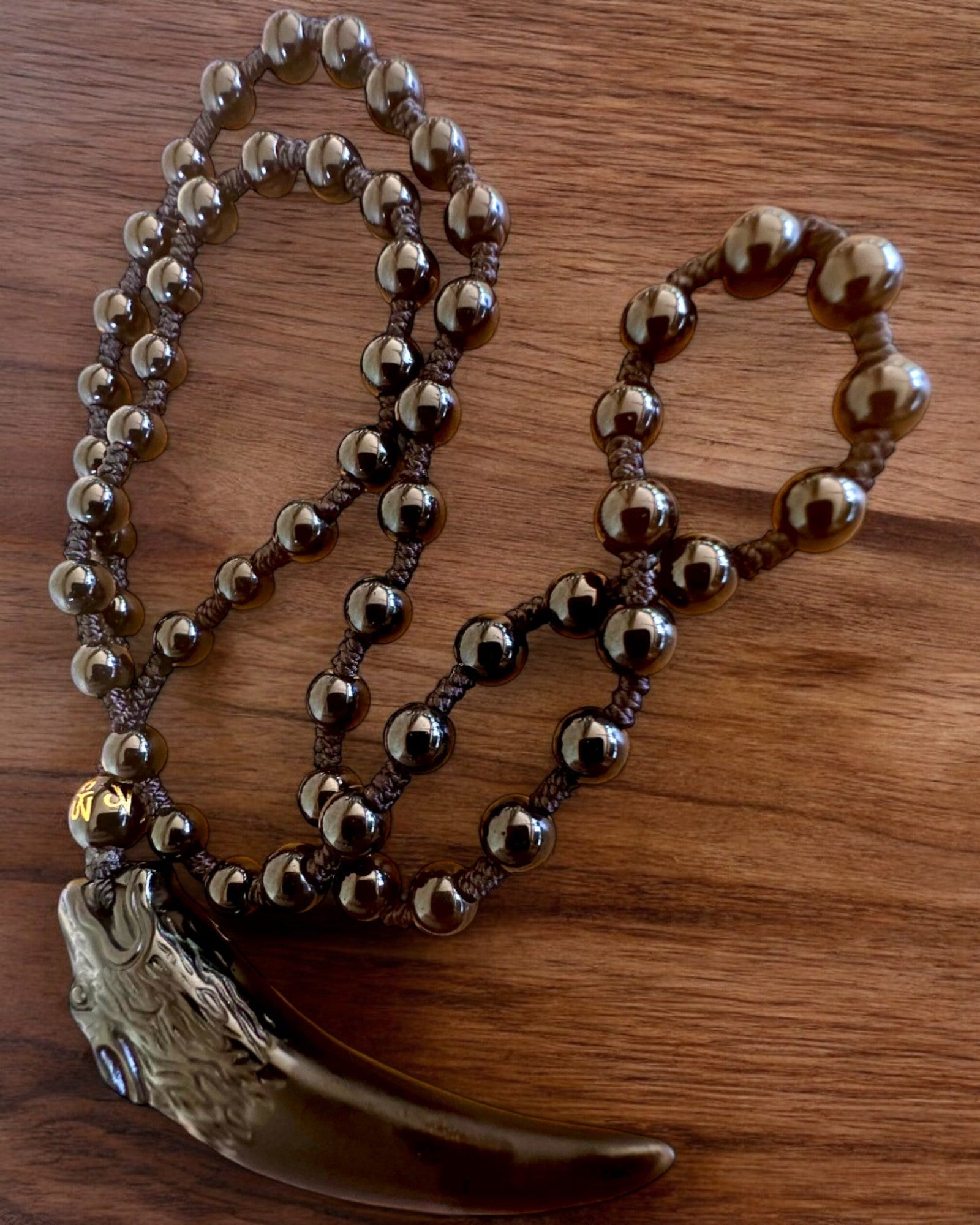 Вовчий Зуб Нефритовий - Амулет Сили та Захисту, можливість персоналізації гравіюванням на подарунок