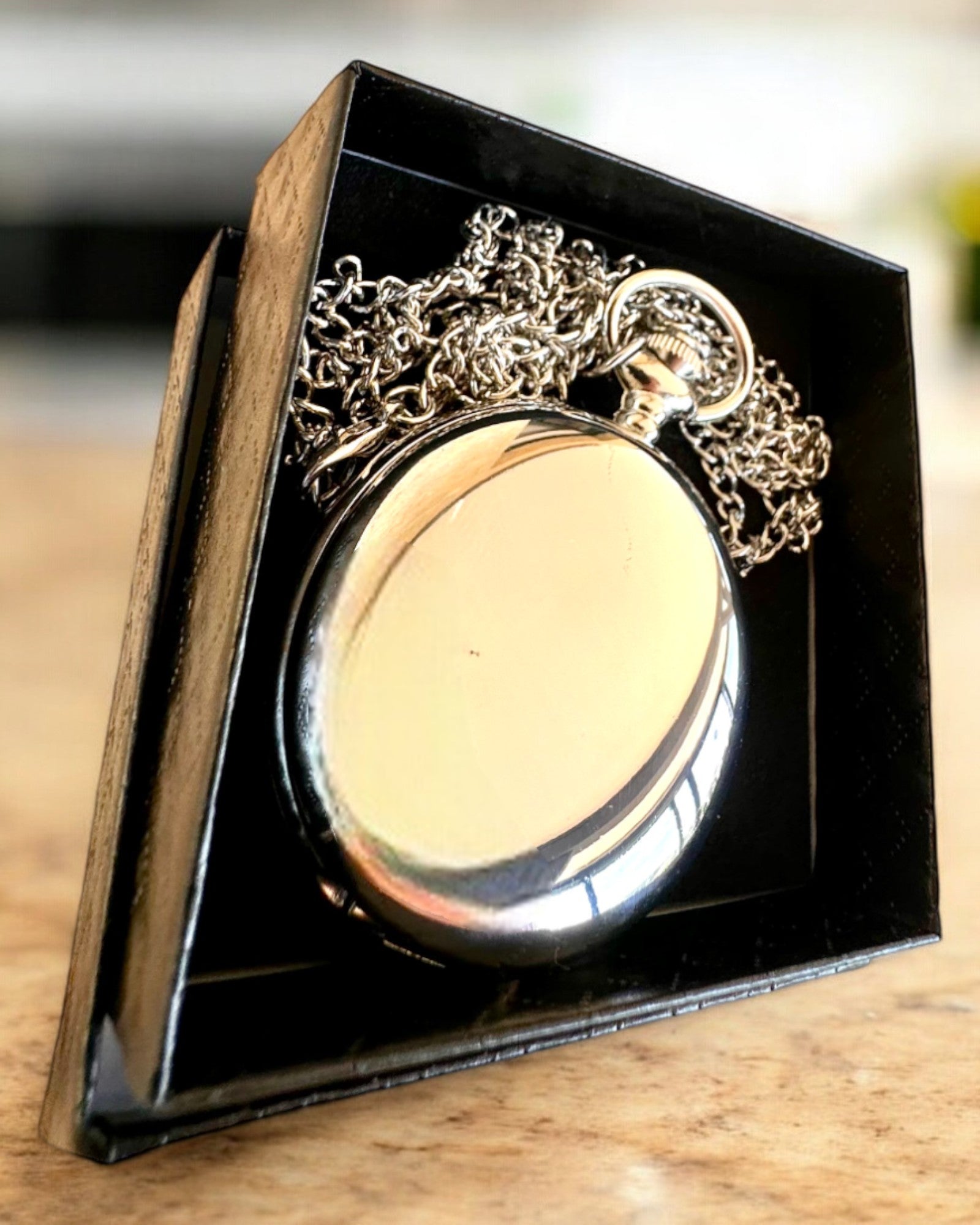 Elegant Pocket Watch "Timeless Classic", silver color, customizable with engraving for a gift