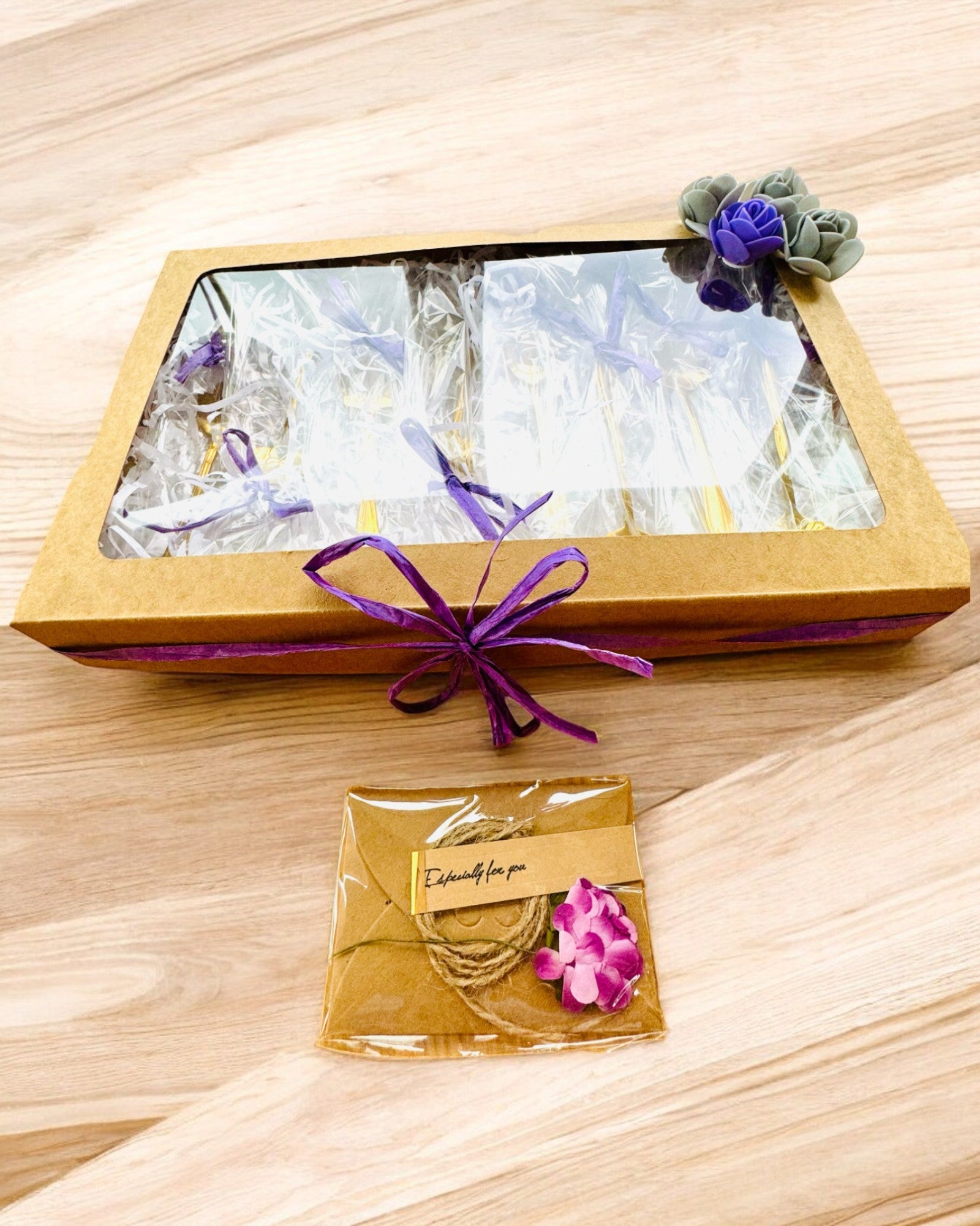 Sada lžiček "Květinová rapsodie" - personalizace gravírováním jako dárek, 2 varianty na výběr