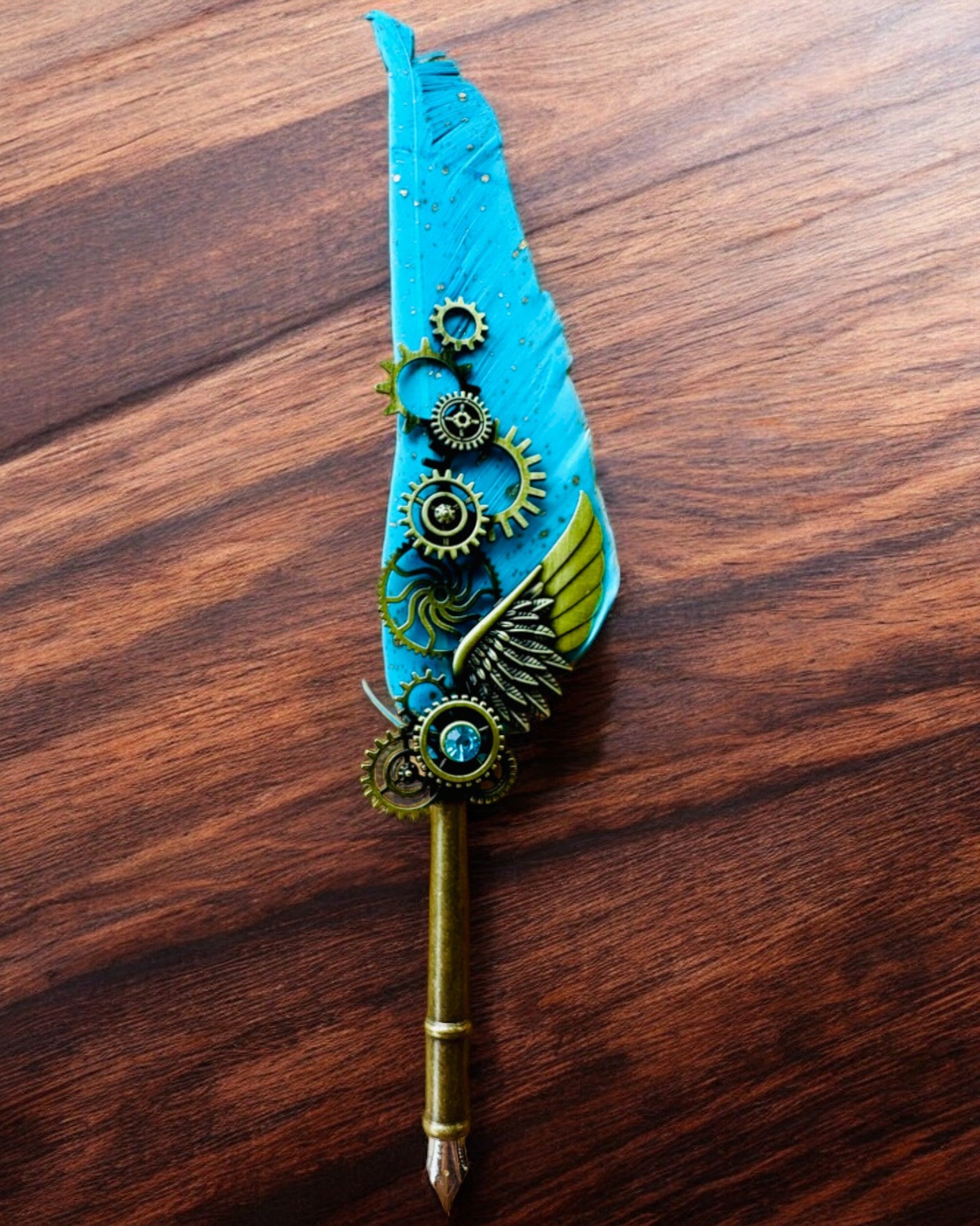 Kaligrafické pero "Steampunková elegance" s krocaním perem - Ručně vyrobené, 5 variant na výběr, personalizace gravírováním jako dárek