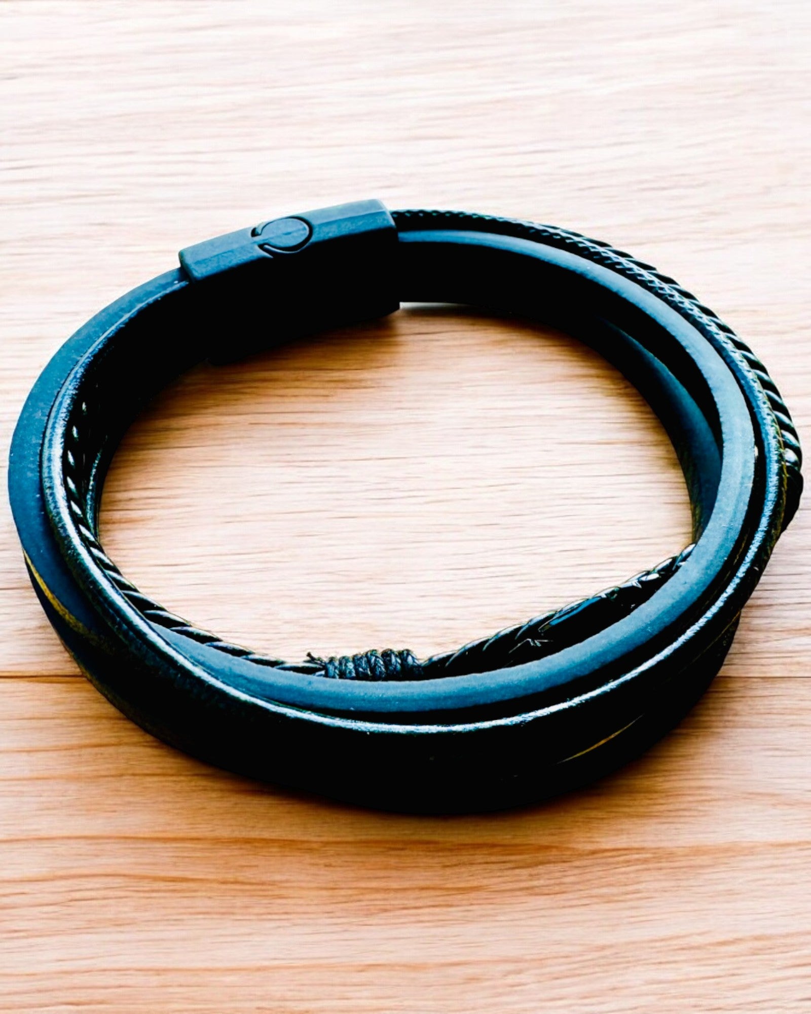 Brățară „Orzeł” cu opțiune de gravare, 3 variante de culoare