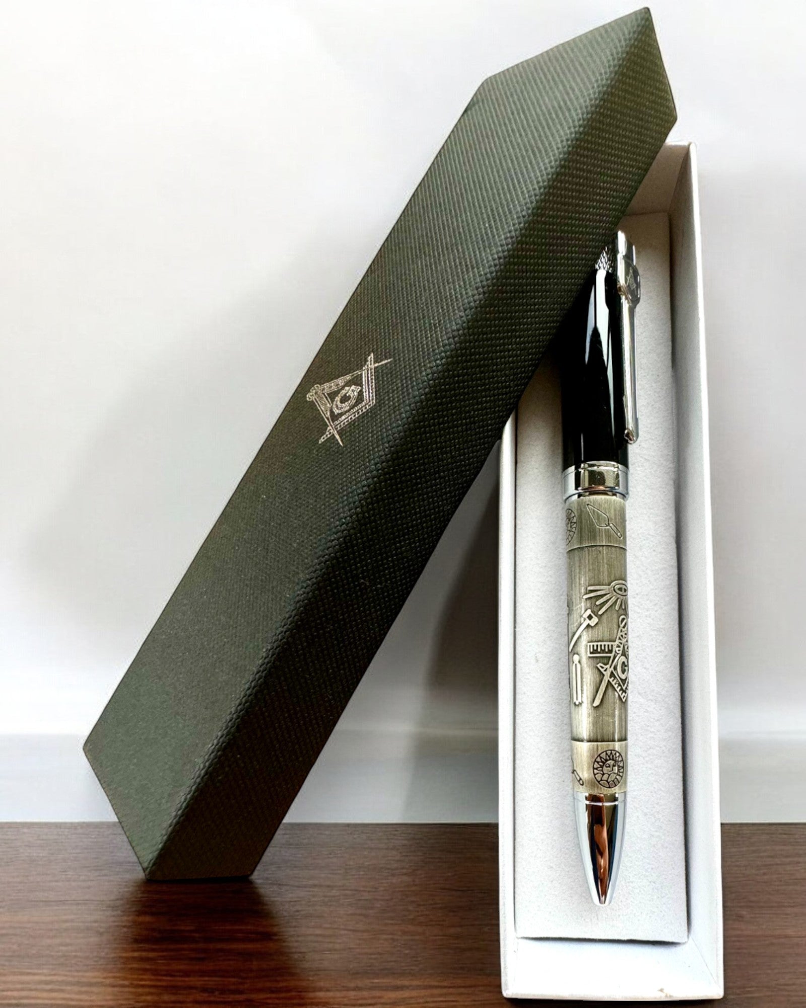 Elegantní pero "Mistrovská Harmonie" s možností gravírování - Symbolické motivy, Starověké stříbro, možnost personalizace gravírováním jako dárek