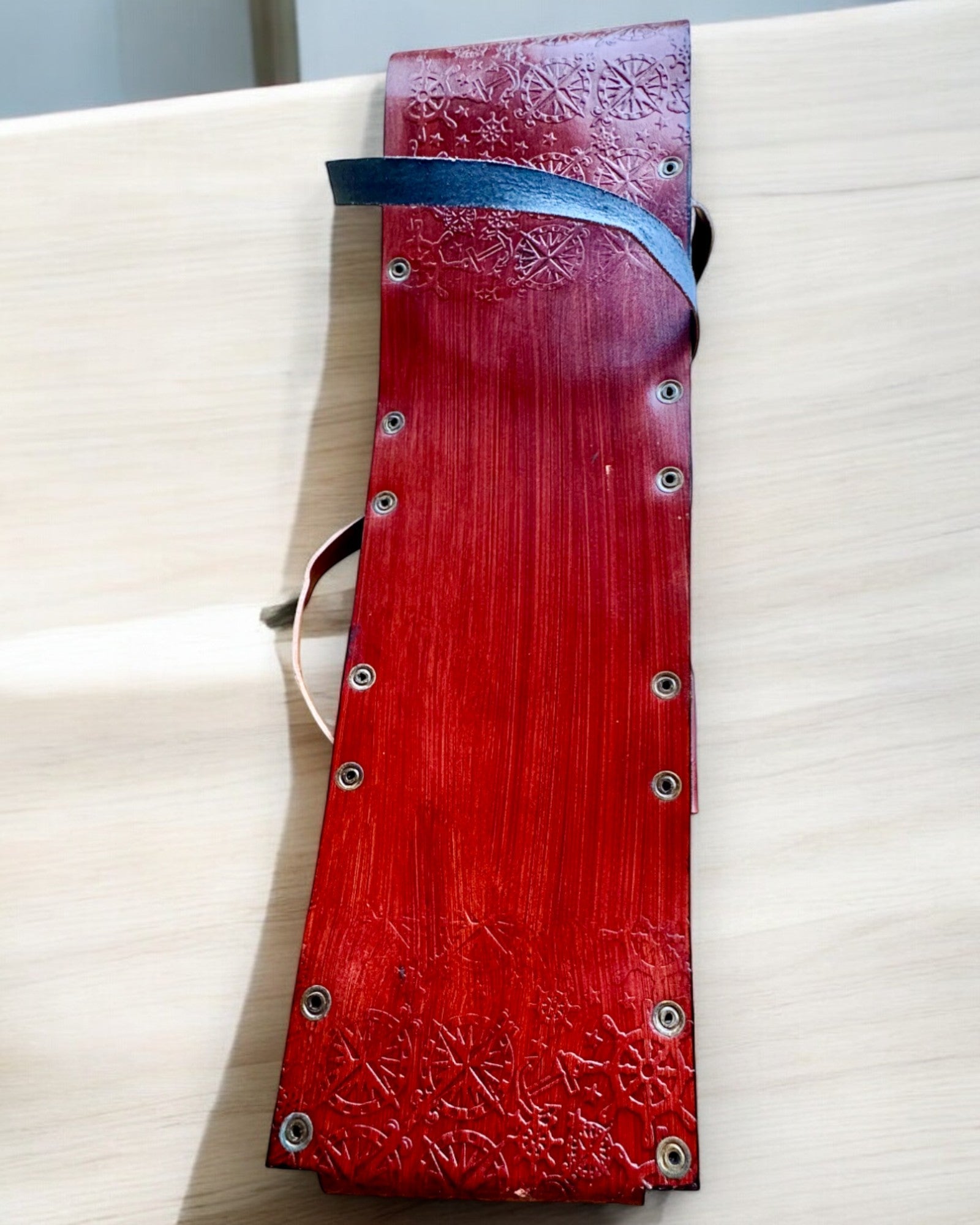 Kožené pouzdro, obal na vycházkové hole - možnost personalizace gravírováním jako dárek