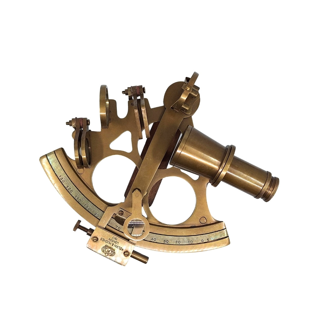Velký mosazný sextant v elegantní dřevěné krabičce s možností personalizace gravírováním