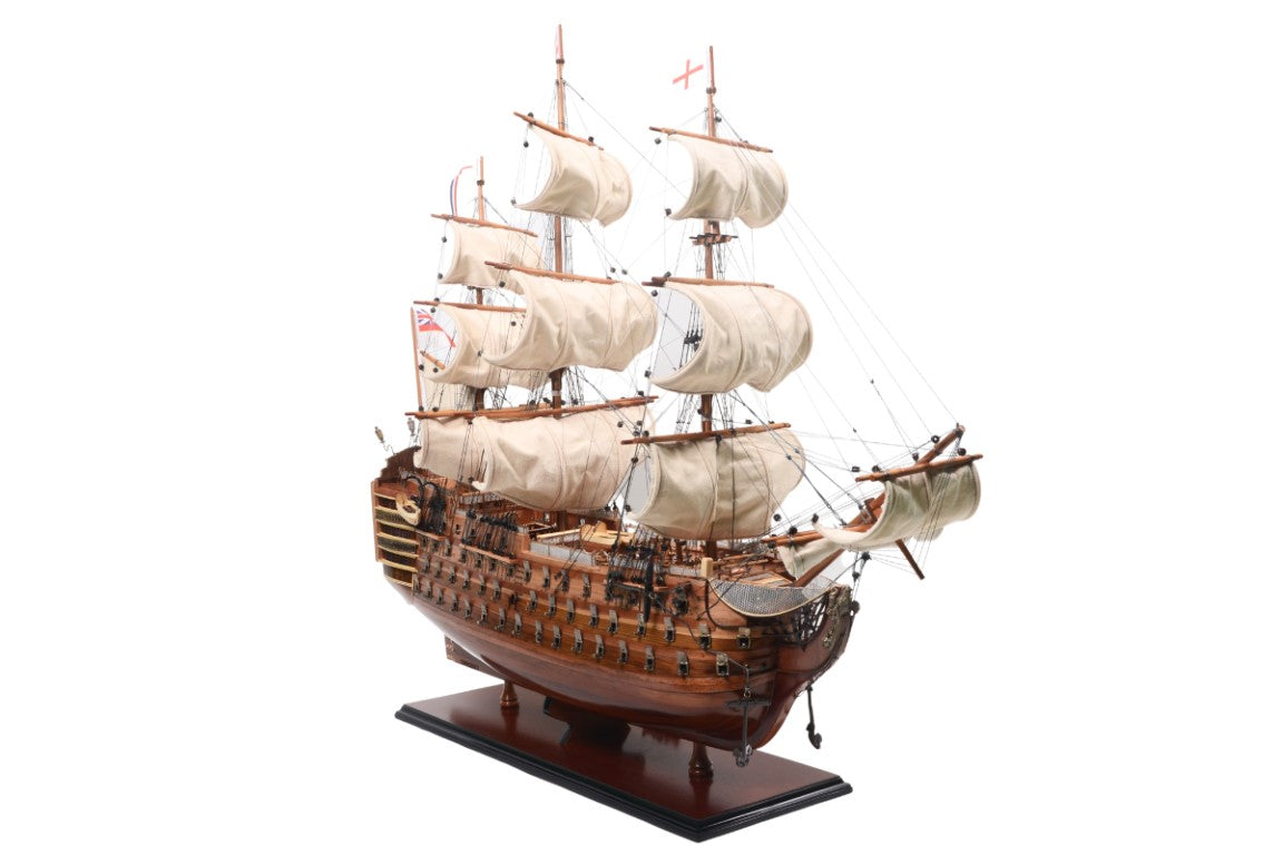 Exclusive model of the HMS Victory sailing ship VIC80R