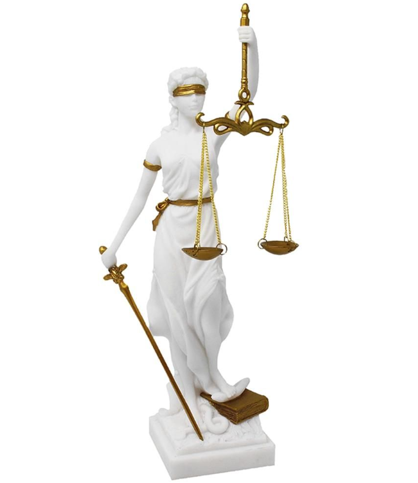 Figurka Temidy z możliwością personalizacji grawerem - elegancki prezent dla prawnika, sędziego lub studenta prawa, biała z złotymi akcentami, wysokość 35 cm, ręcznie malowana z polyresinu