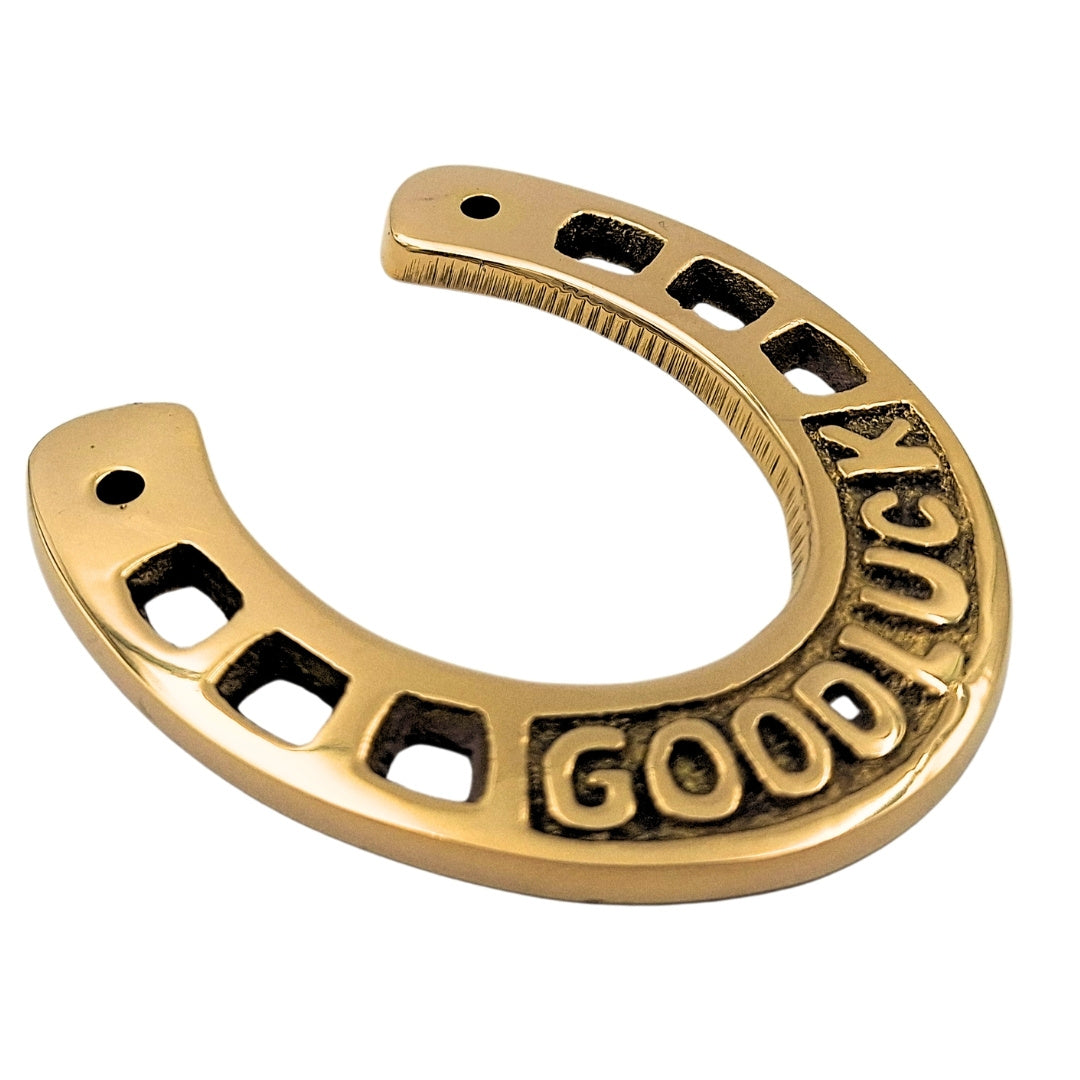 7 cm Brass Horseshoe of Luck with Engraving - Elegant Gift for New Home, Graduation, or New Job, Gold Ornament with "Good Luck" Inscription