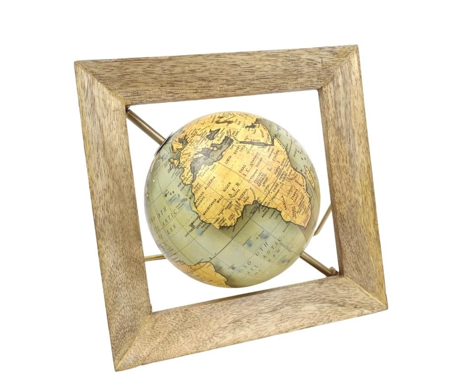 Globus dekoracyjny GLB-40 w drewnianej ramce z możliwością personalizacji grawerem, niebiesko-żółta mapa, średnica 15 cm