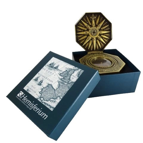 Busolă magnetică exclusivistă Cardan H43, din alamă și lemn, cu gravură personalizată