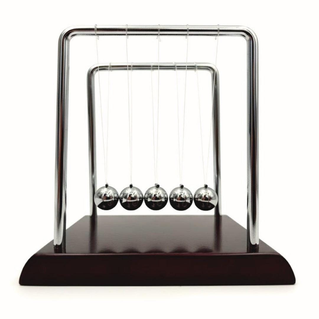 Eleganckie Kulki Newtona z Grawerem - Drewno Metal