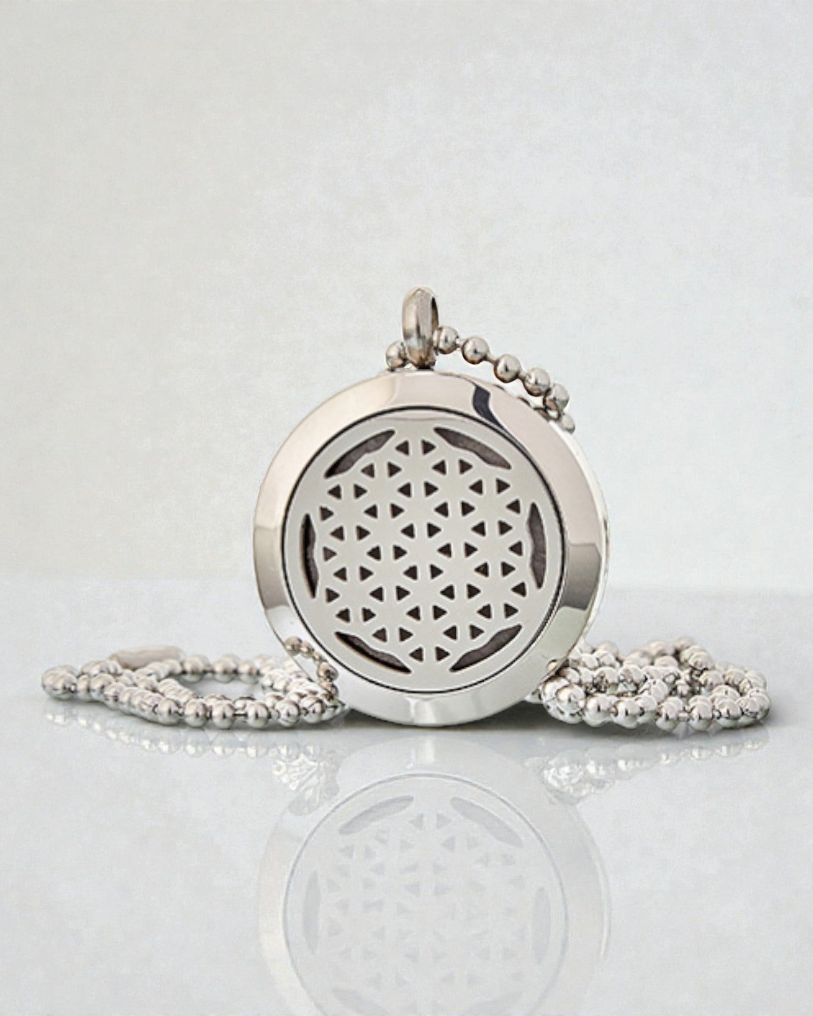 Aurelia Vita – Aromaterapeutyczny Naszyjnik Dyfuzor Kwiat Życia 25 mm ze Stali Nierdzewnej