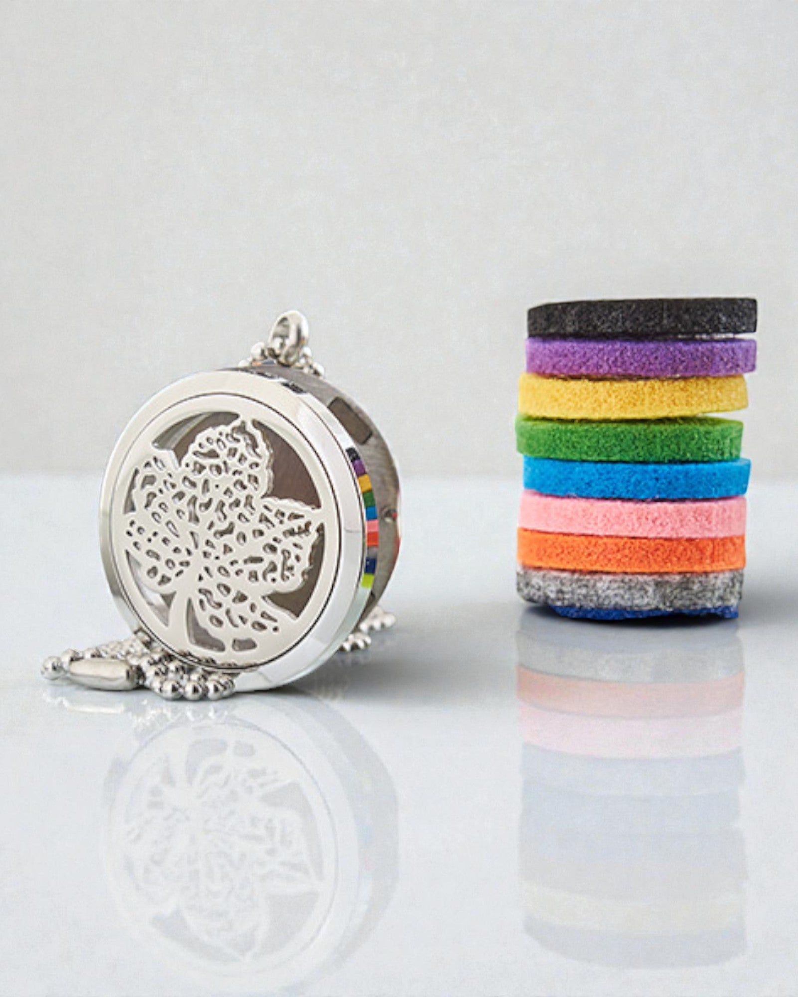 Armonie verde – Colier aromaterapeutic Frunză 30 mm