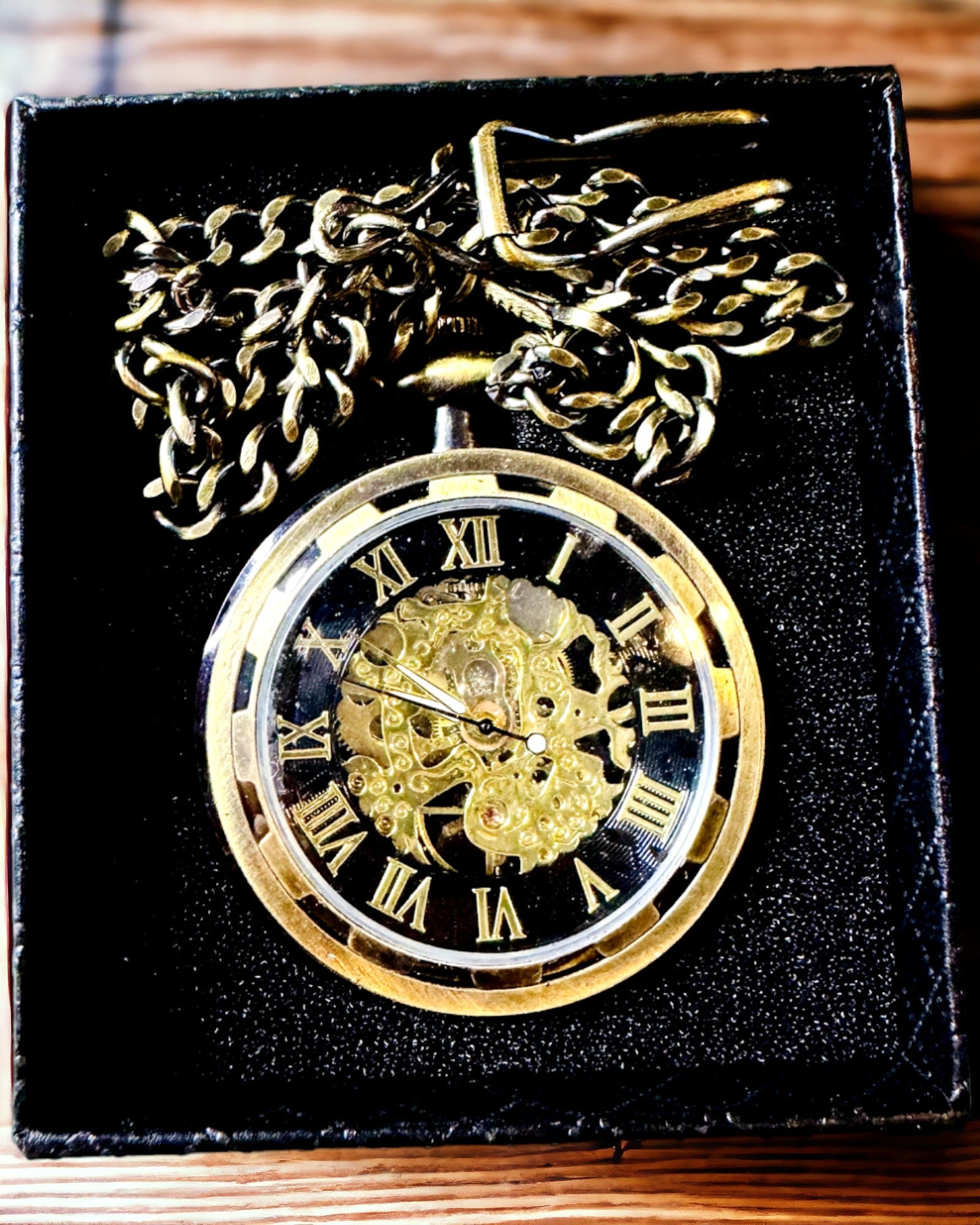 Ceas de buzunar retro – Mecanic, Culoare aur șlefuit cu negru, Luxos, Rezistent la apă, Semi-automat, personalizare cu gravură