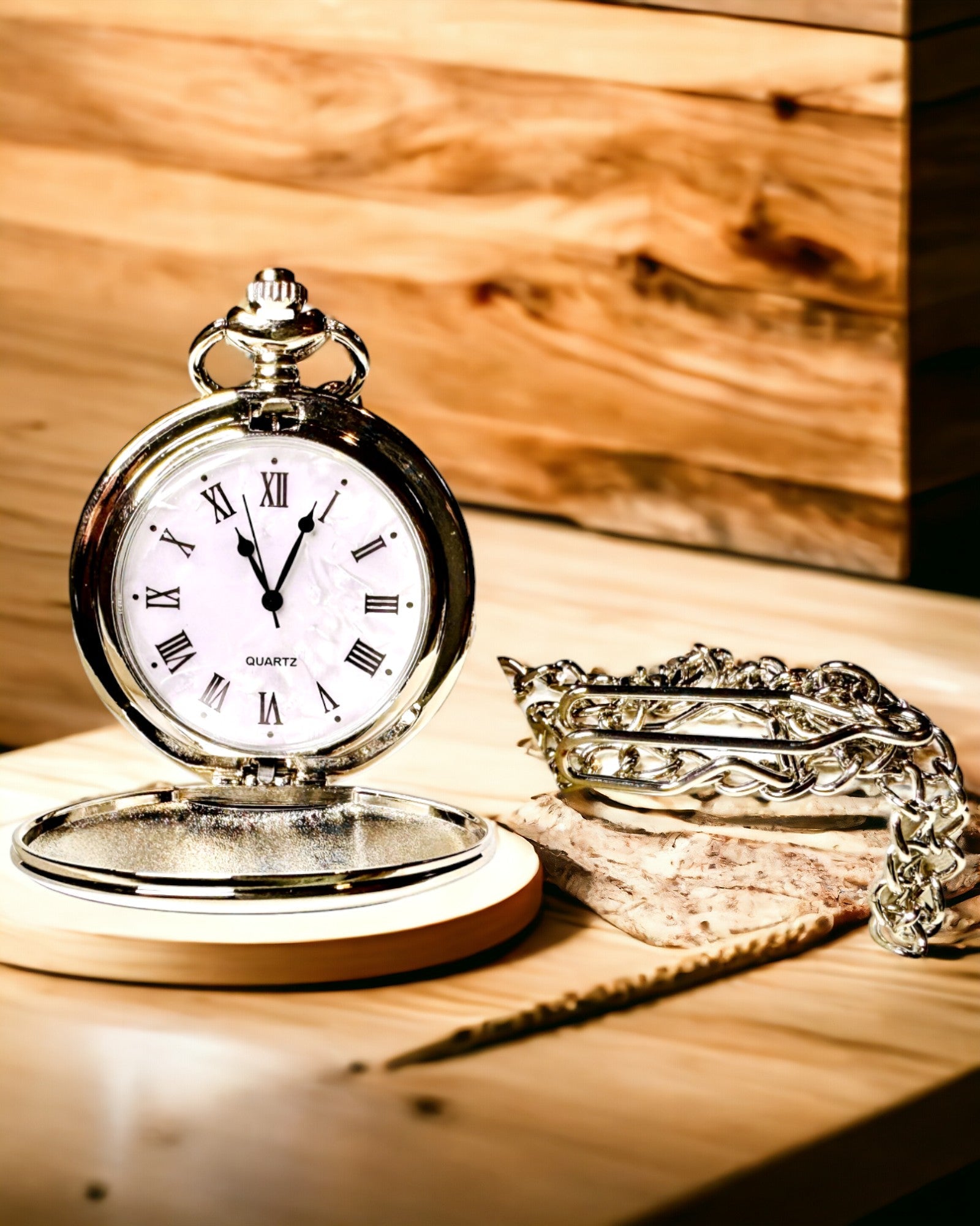 Класичний кишеньковий годинник з римськими цифрами та ланцюжком, кварцовий, сталевий блиск - сріблястий колір