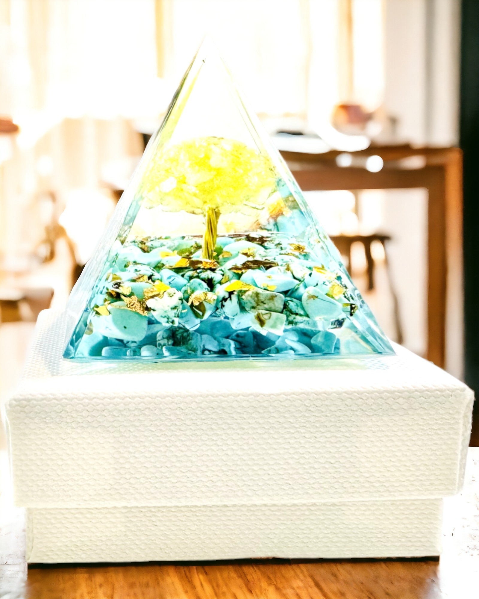 Orgonitová pyramida s citrínem a tyrkysem – generátor energie čaker, nástroj Reiki, dekorace pro meditaci