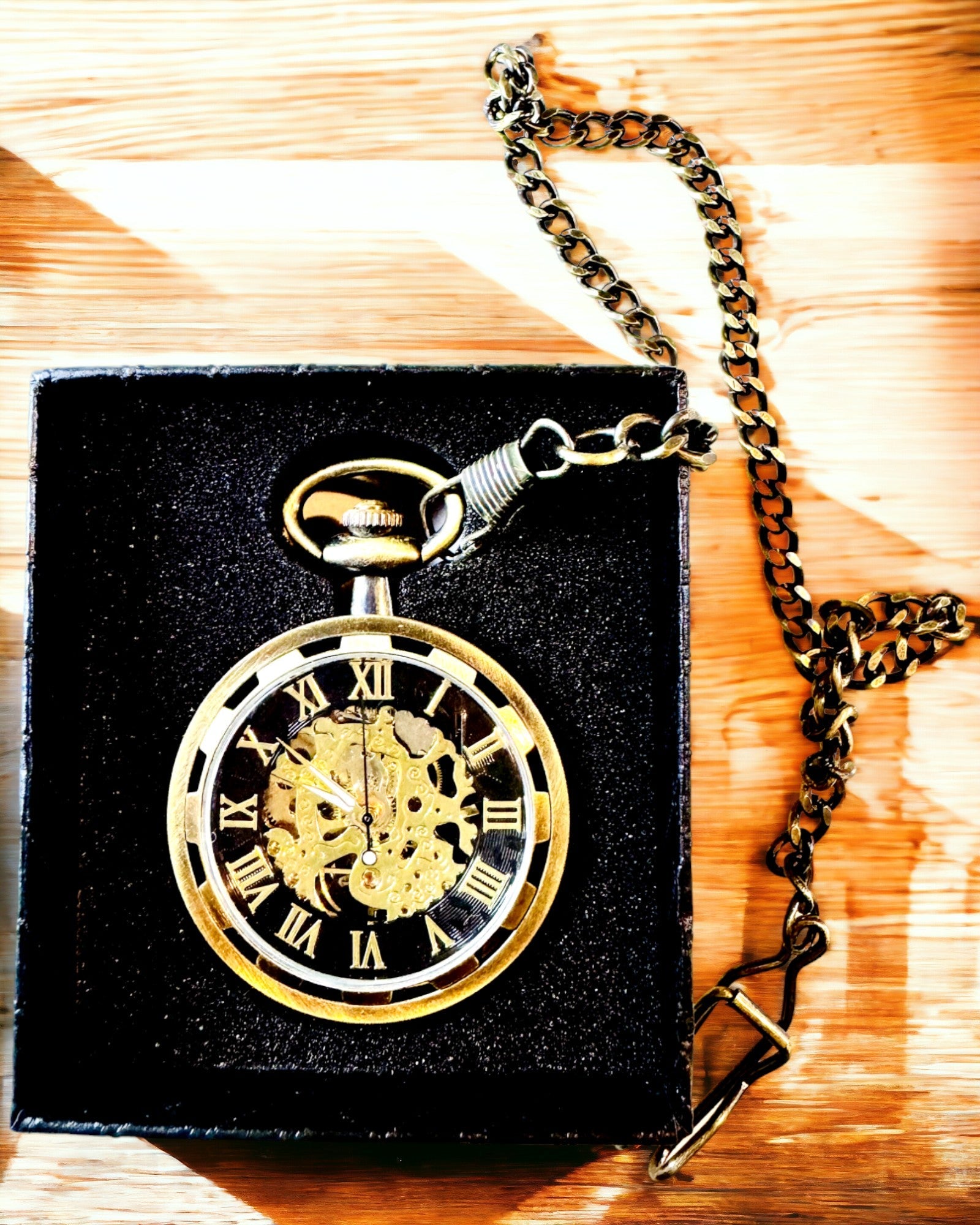 Ceas de buzunar retro – Mecanic, Culoare aur șlefuit cu negru, Luxos, Rezistent la apă, Semi-automat, personalizare cu gravură