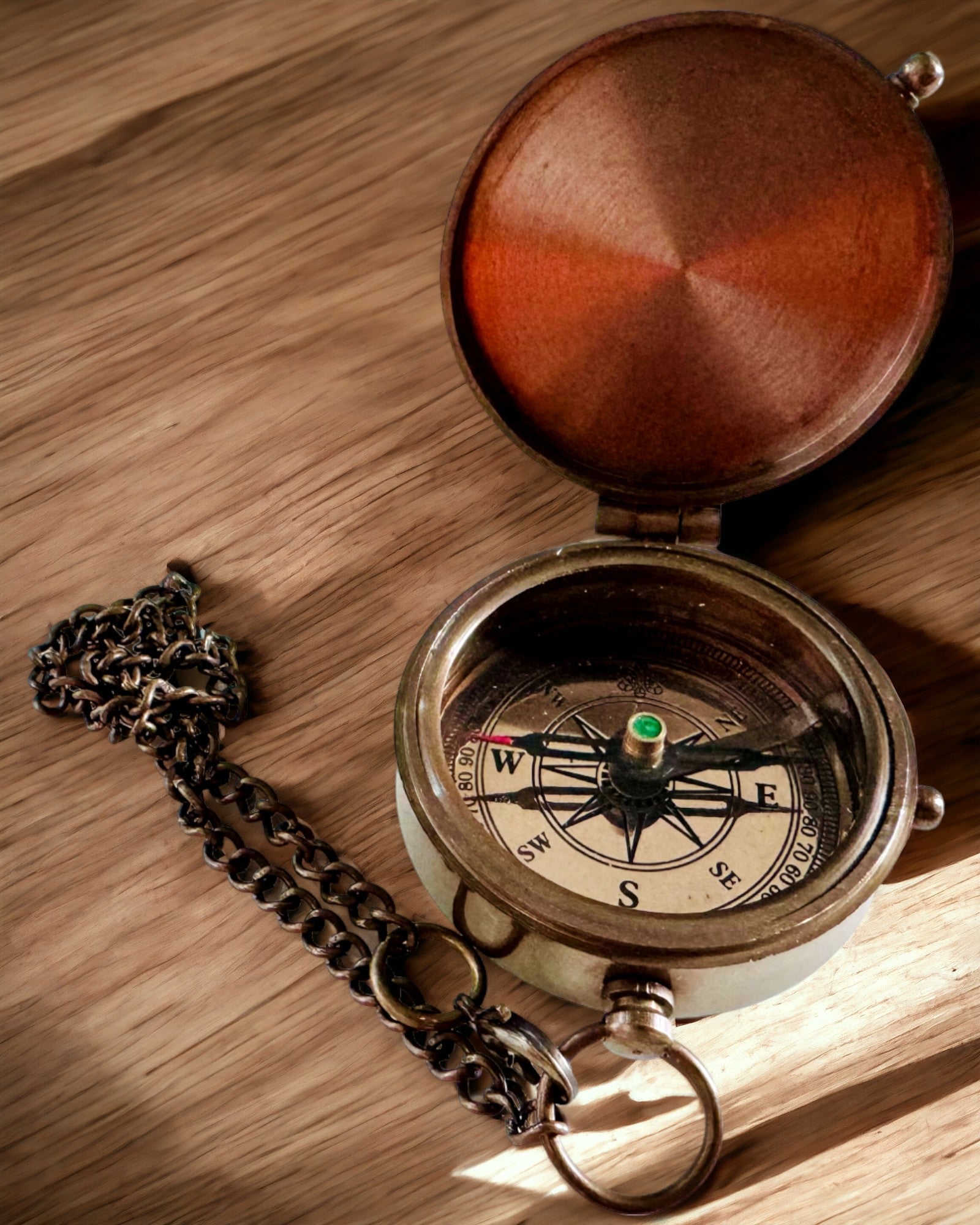 Indický Kompas „Odysseus“ – Retro Průzkumnická Perla s Možností Gravírování