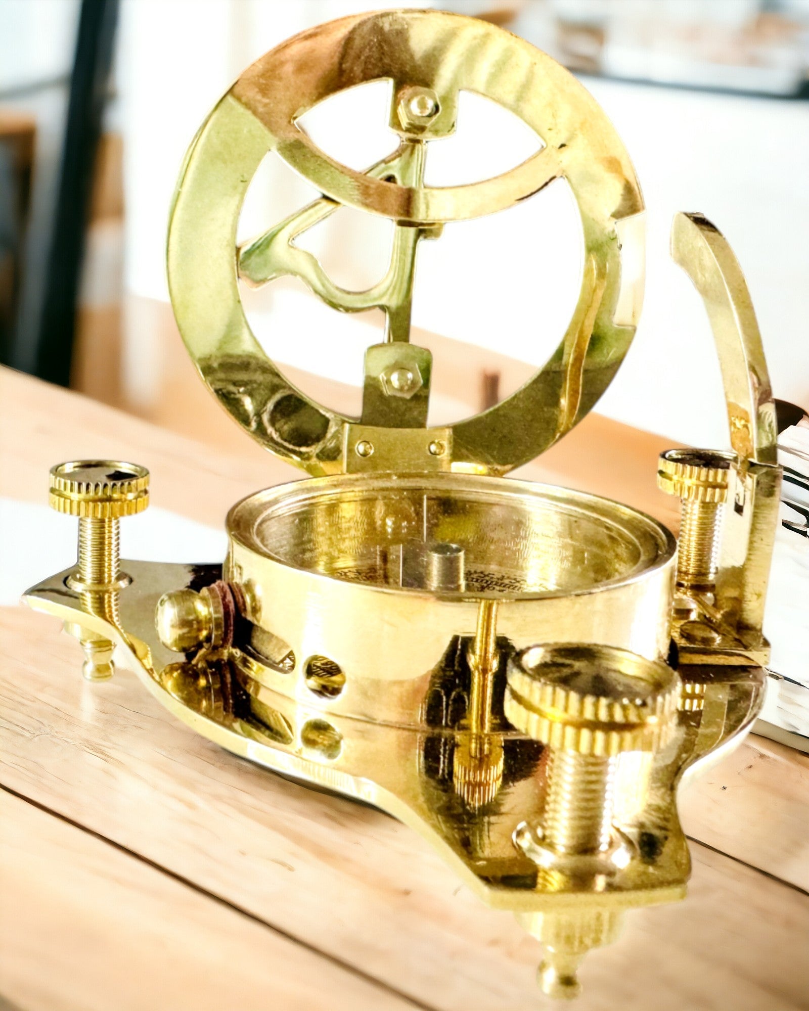 Námořní kompas s možností gravírování