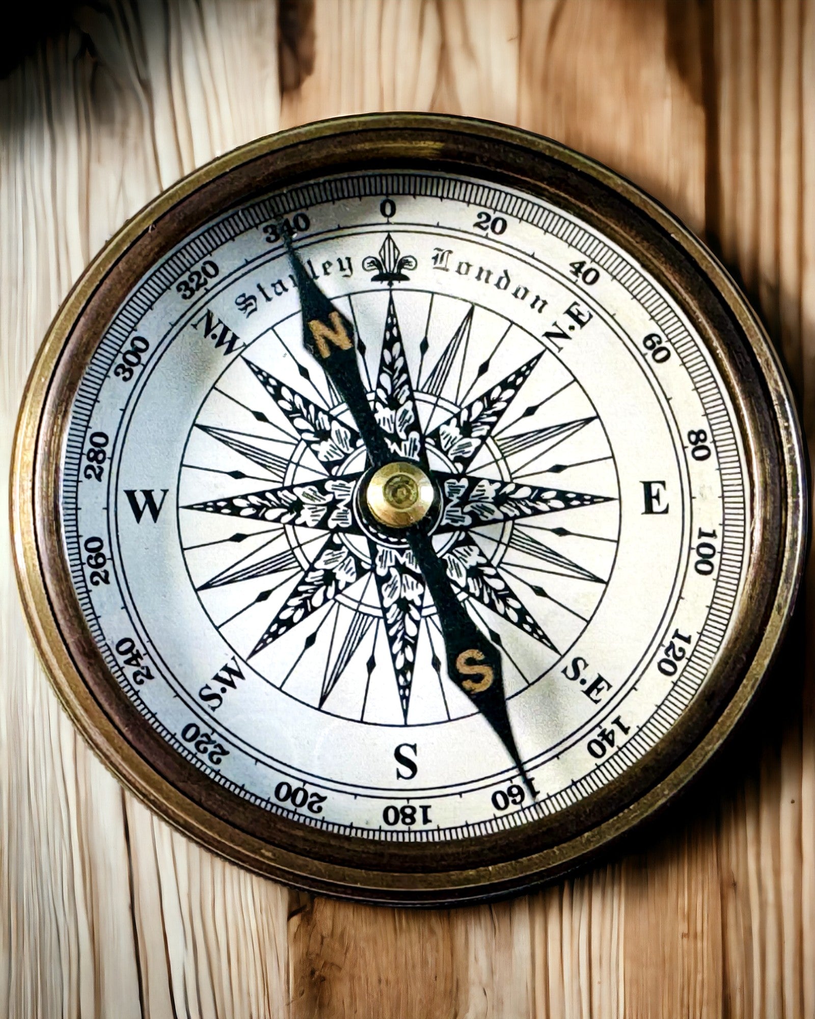 Sailing compass "Stanley Marine London" with personalization option, 2 variants to choose from
