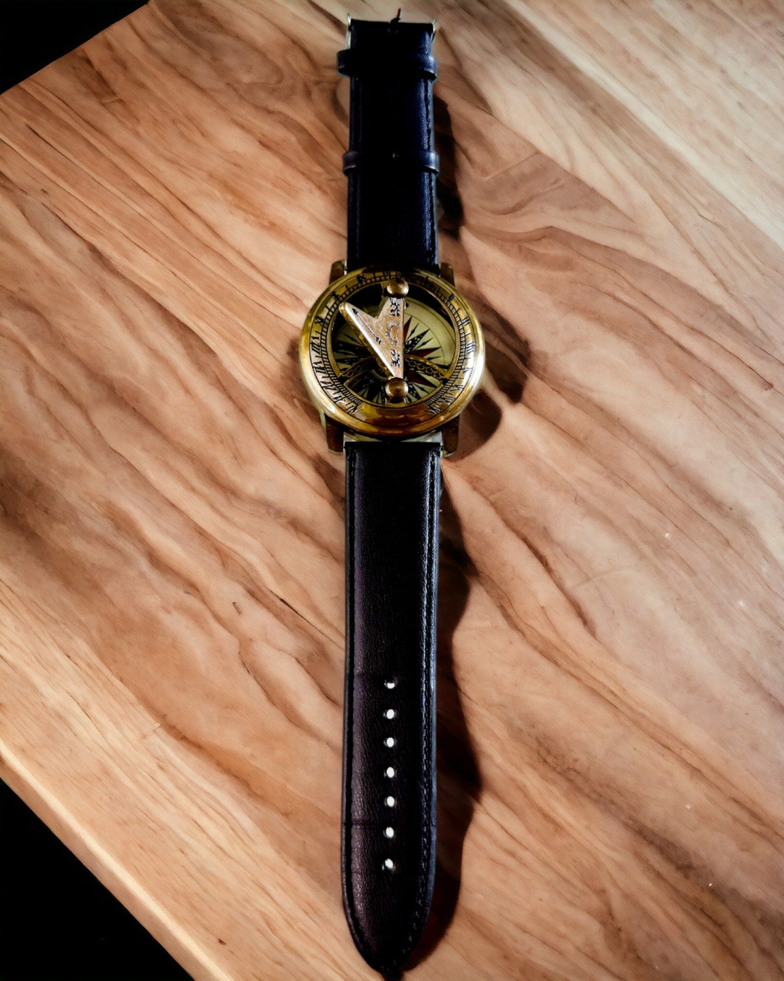 Ceas Solar cu Busolă - Lucrat Manual, Meșteșug Autentic, posibilitate de gravare