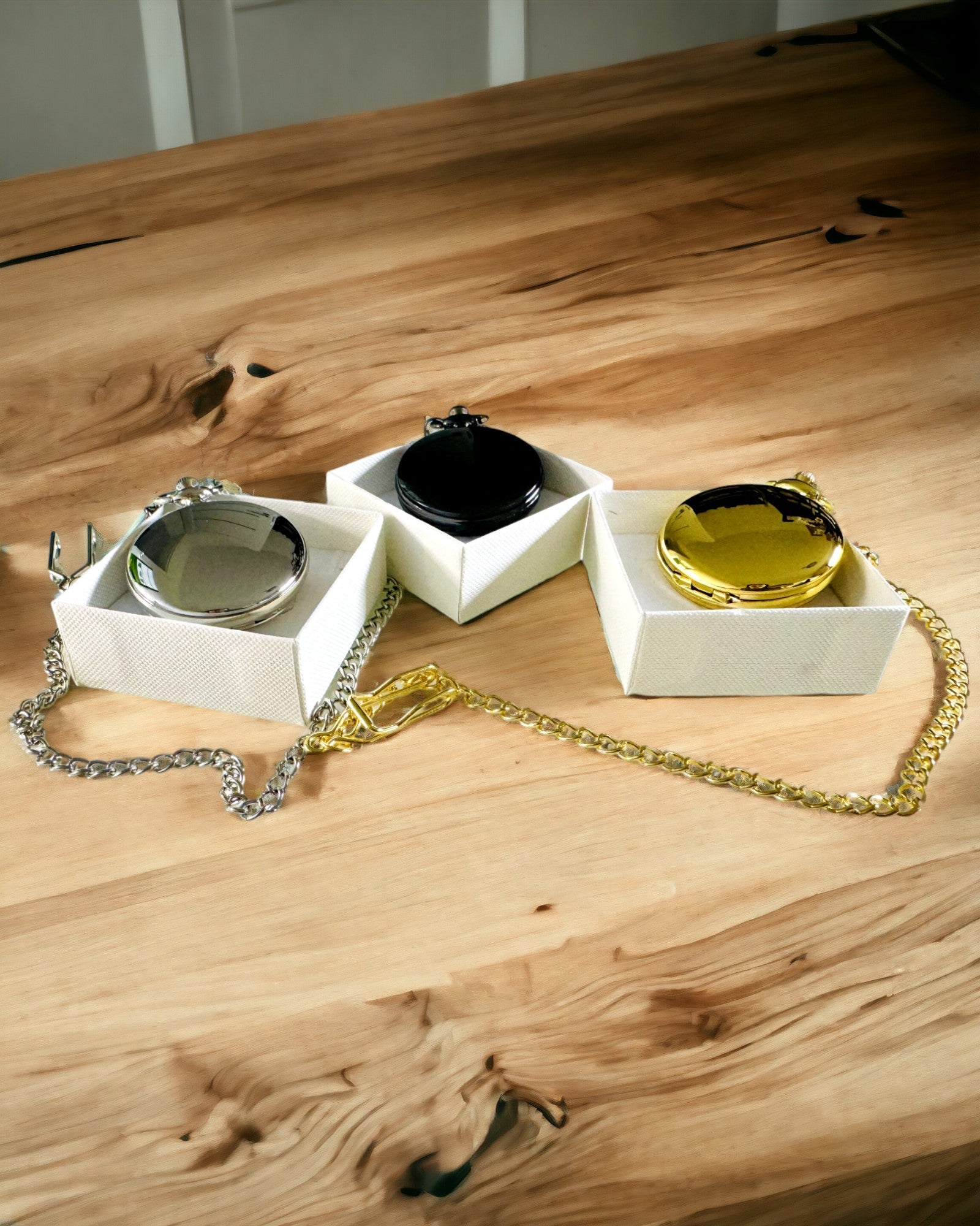 Kapesní hodinky zlaté barvy s možností gravírování