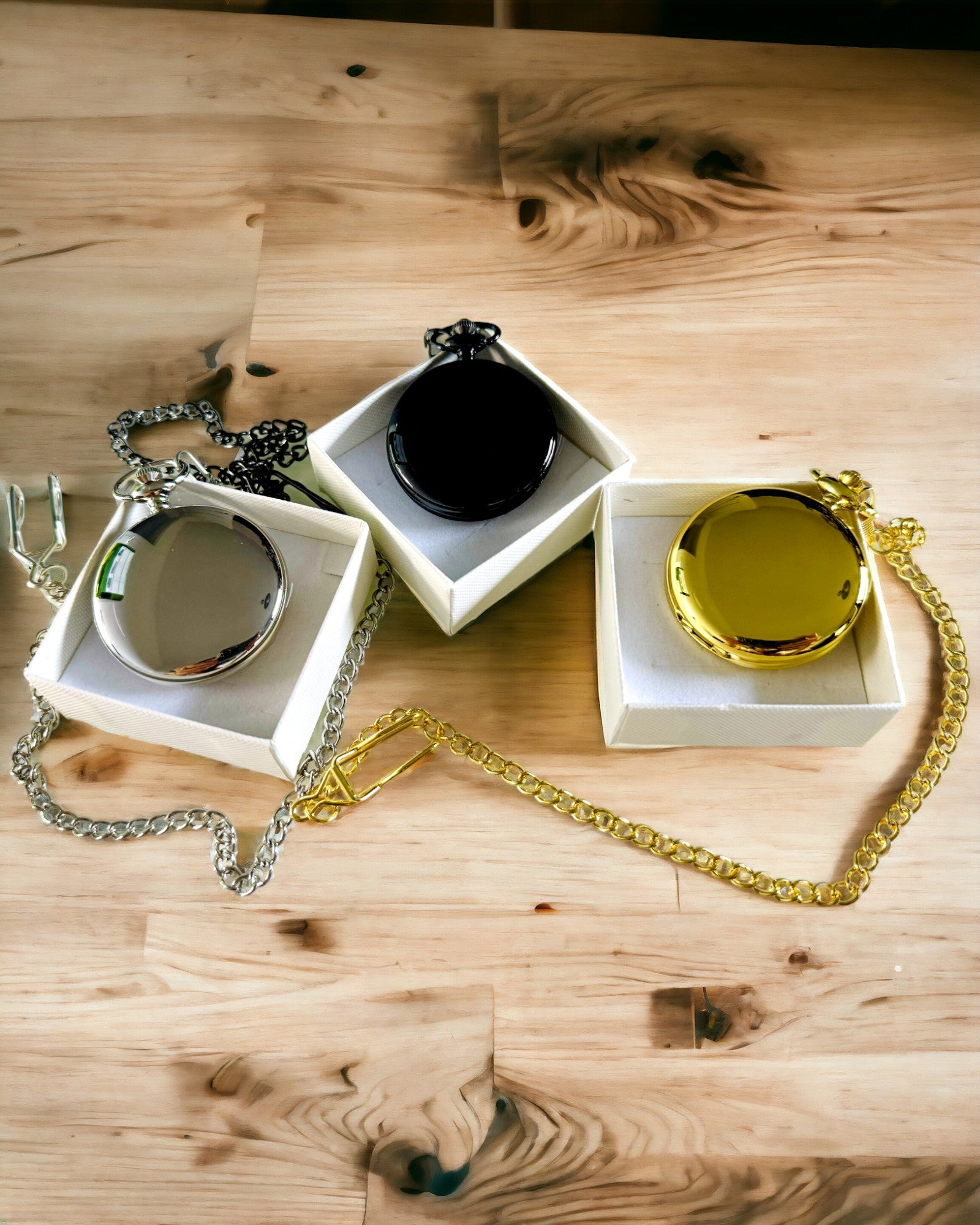 Kapesní hodinky zlaté barvy s možností gravírování