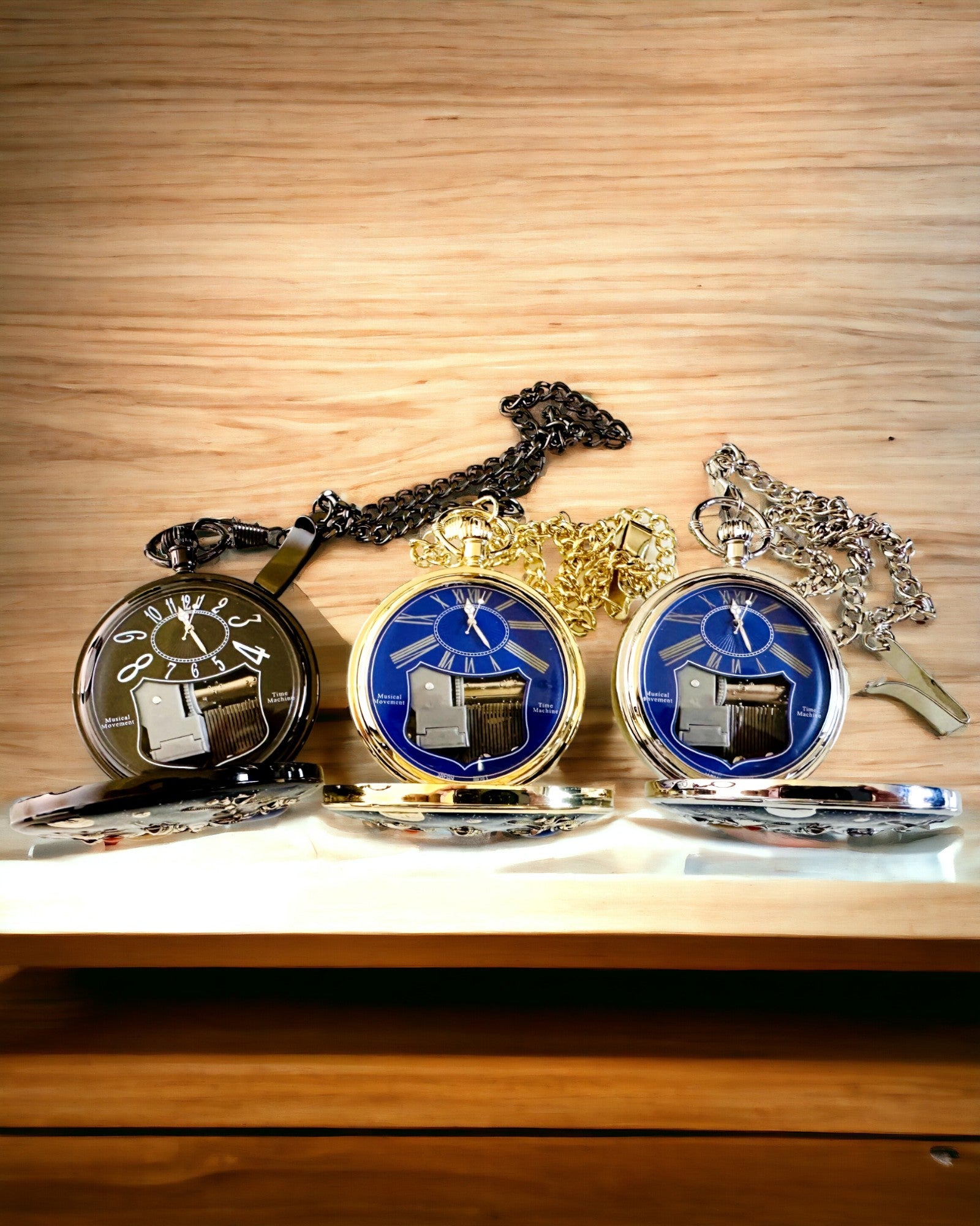 Pocket watch "Astrum Temporis" - Black frame. Customizable with engraving.