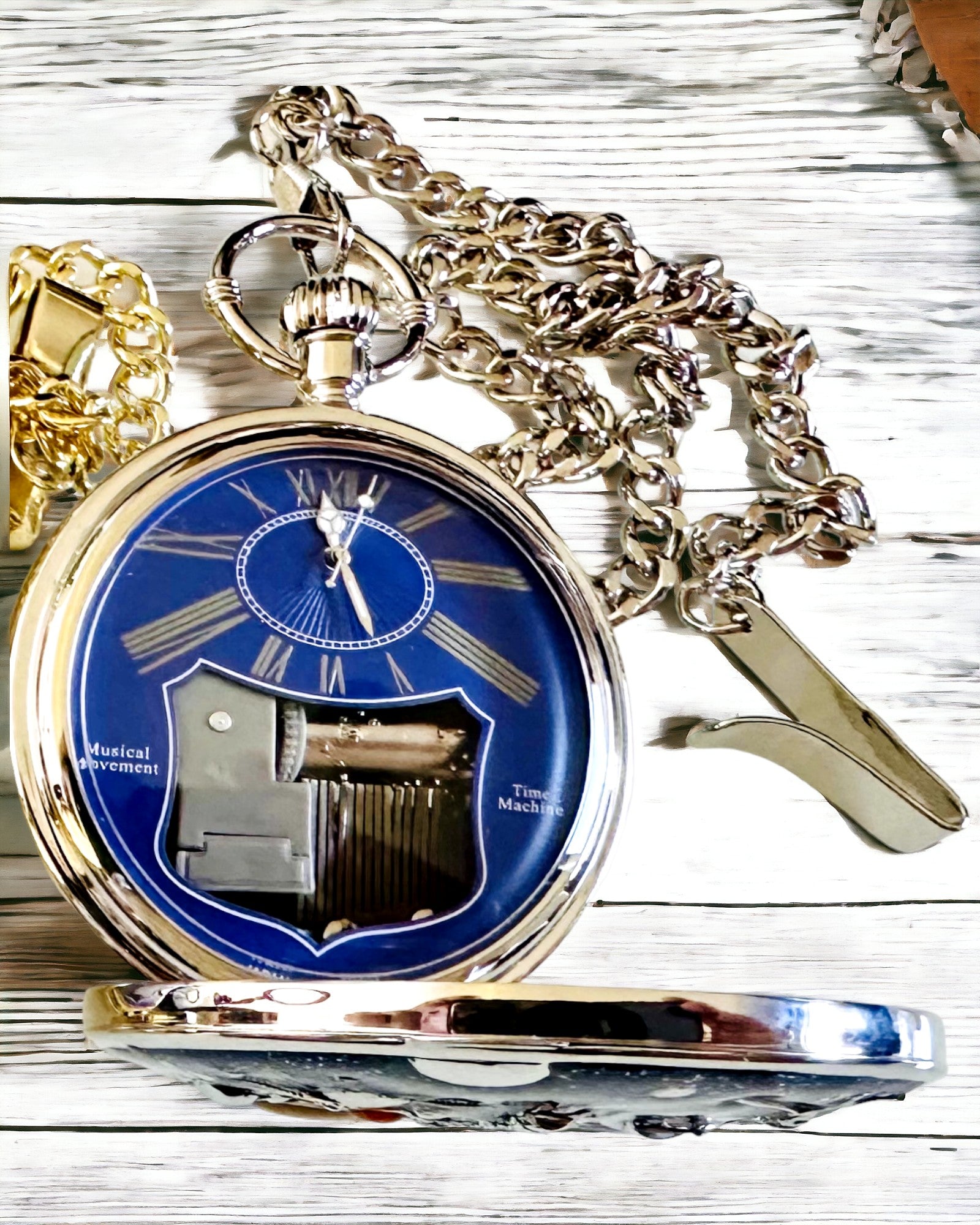 Pocket watch "Astrum Temporis" - Silver frame. Customizable with engraving.
