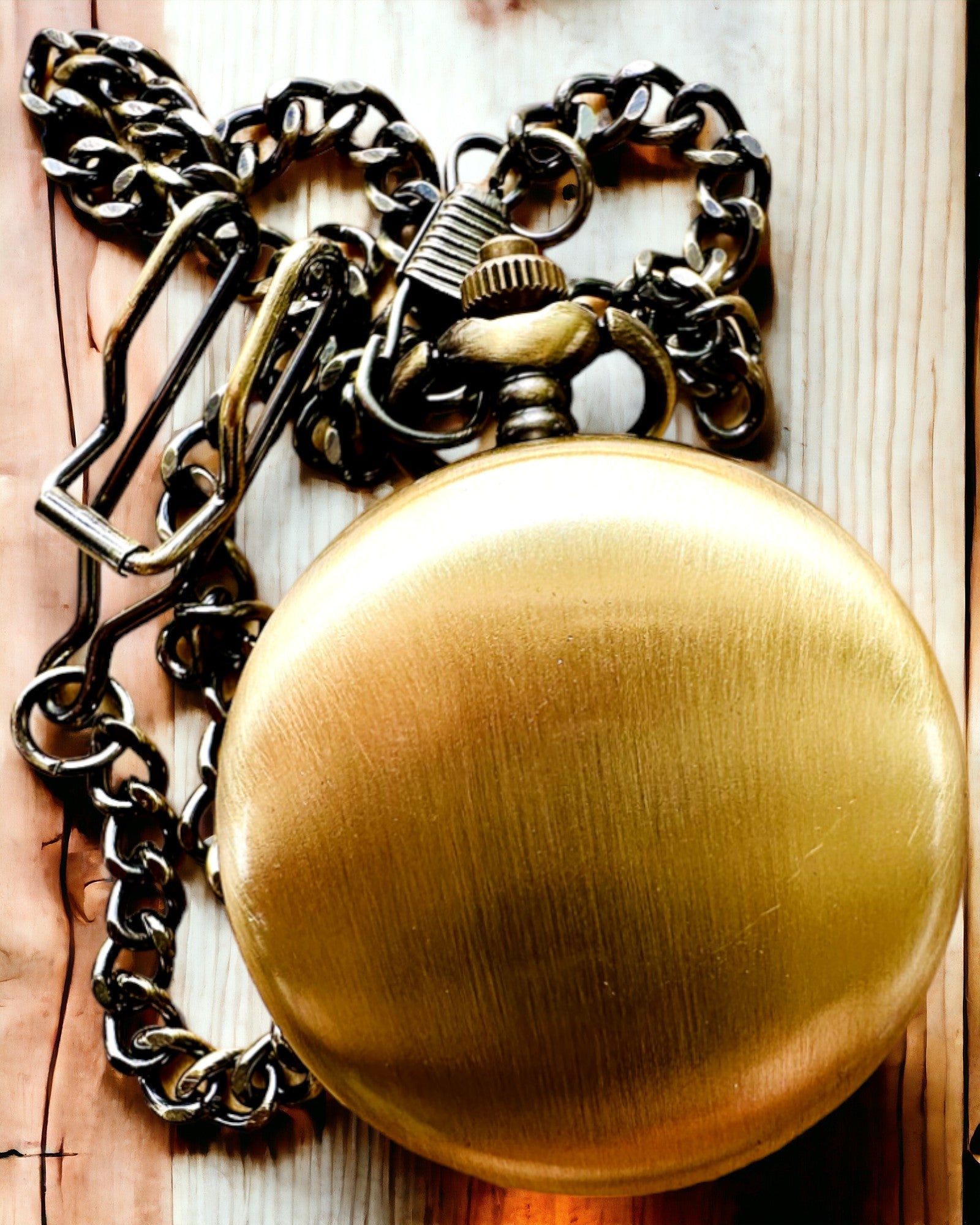 Classic pocket watch "Vintage Elegance", gold color, customizable with engraving