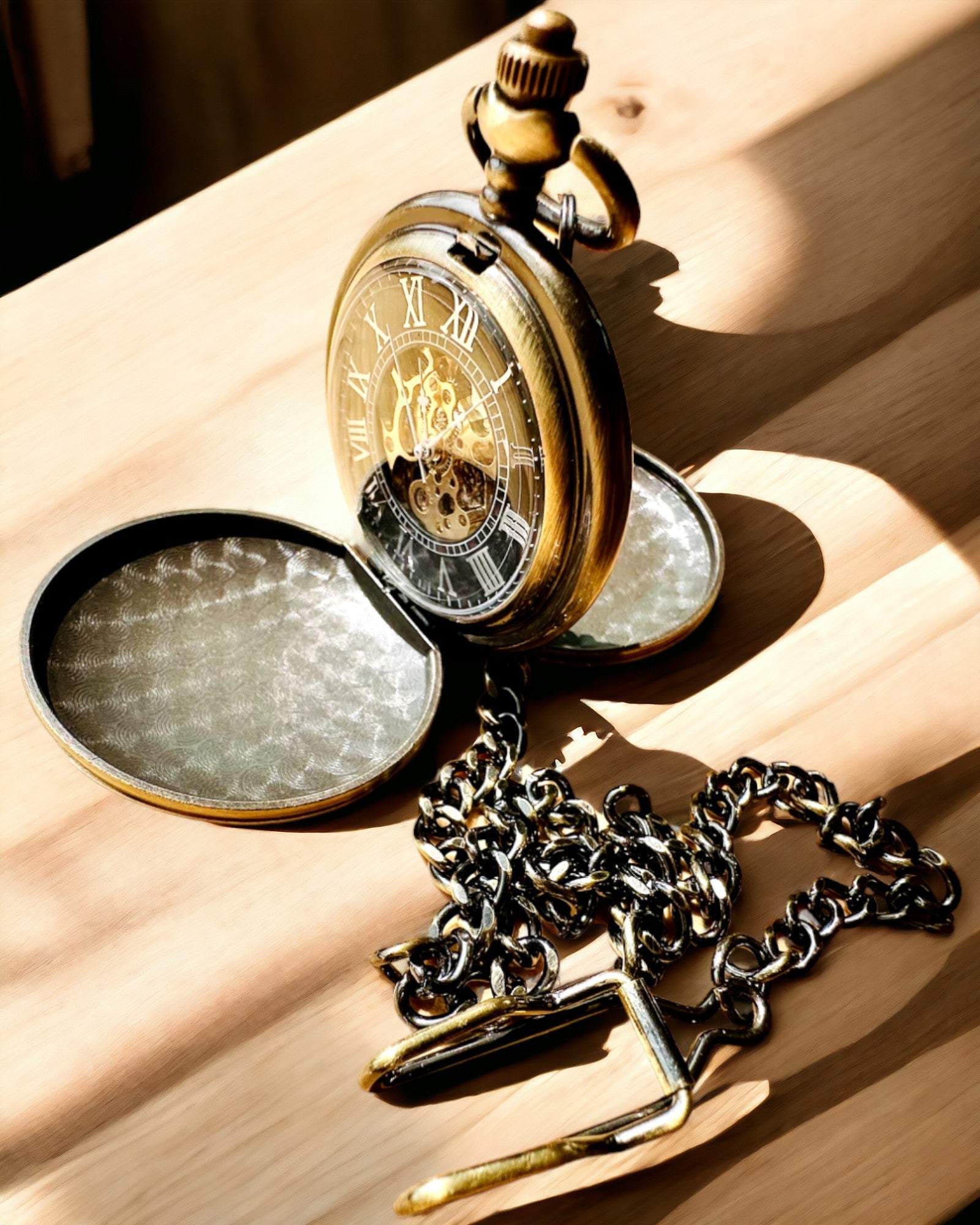 Classic pocket watch "Vintage Elegance", gold color, customizable with engraving