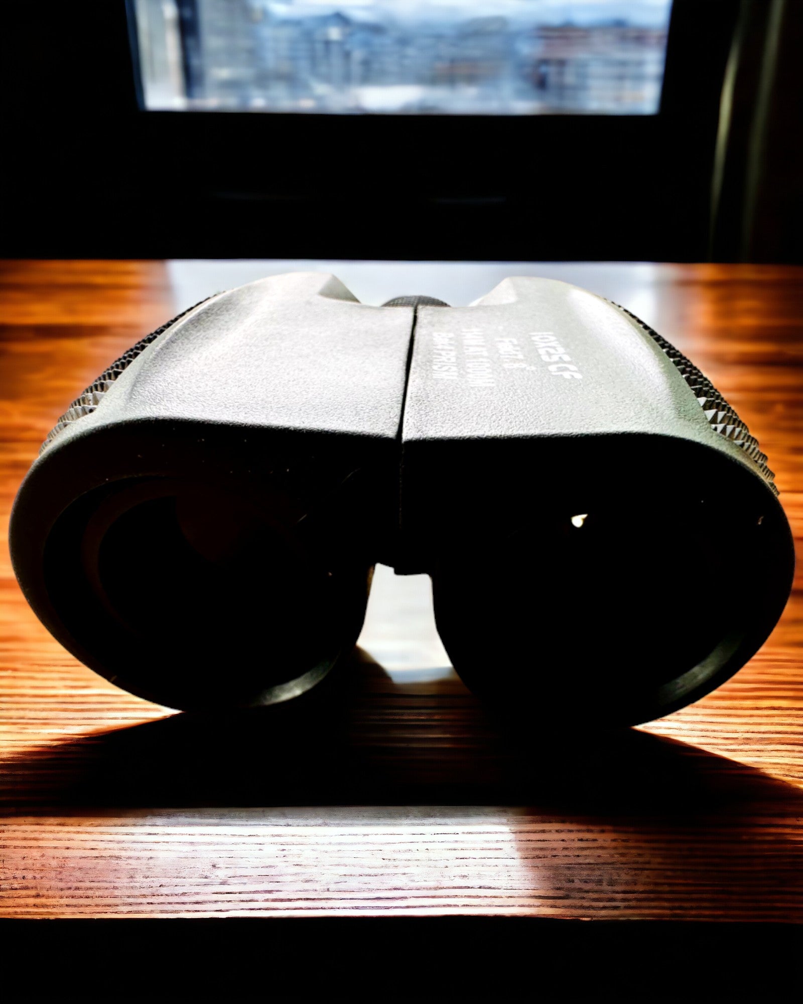 Binoclu CampMaster 10x25, posibilitate de personalizare cu gravură