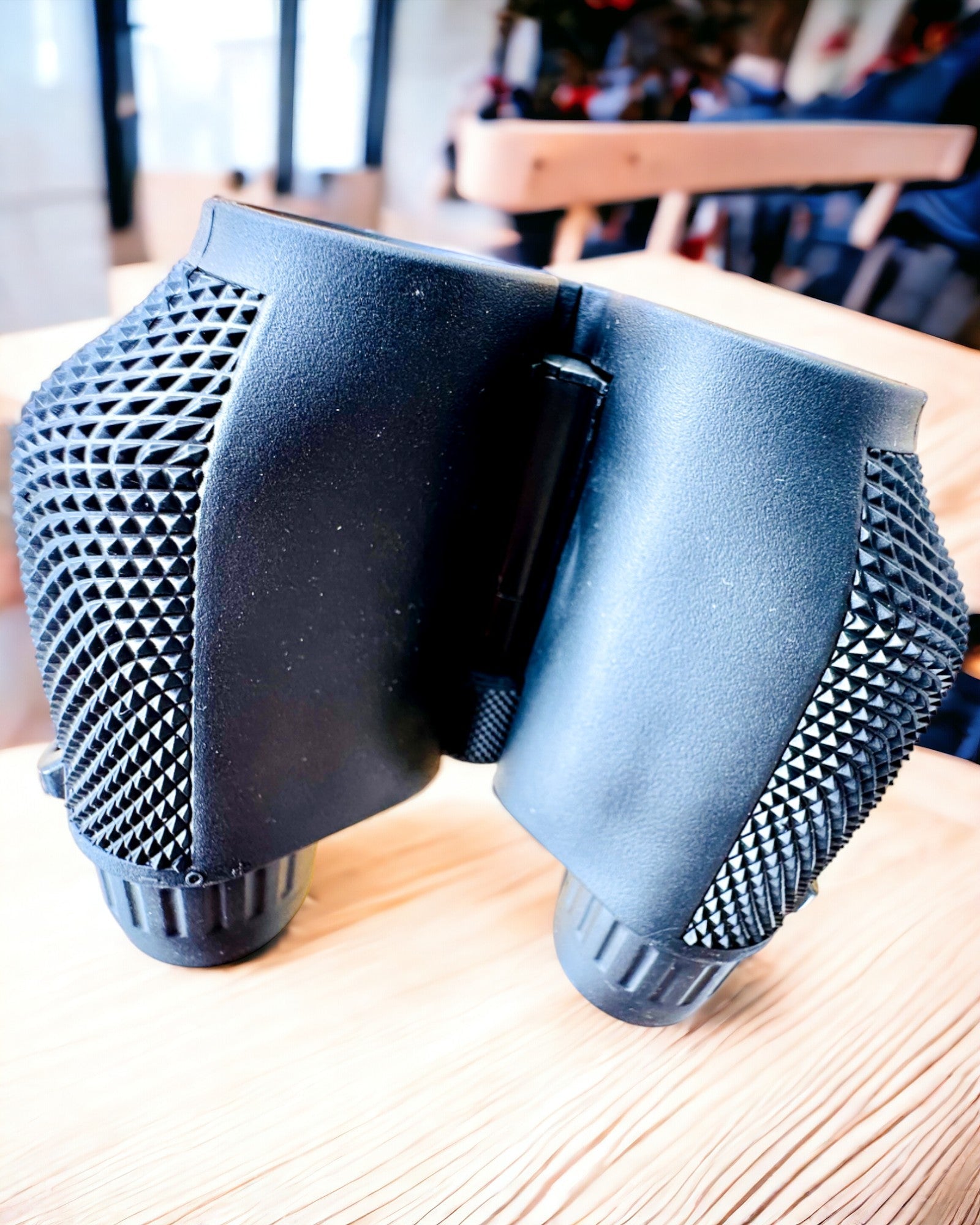 Binoclu CampMaster 10x25, posibilitate de personalizare cu gravură