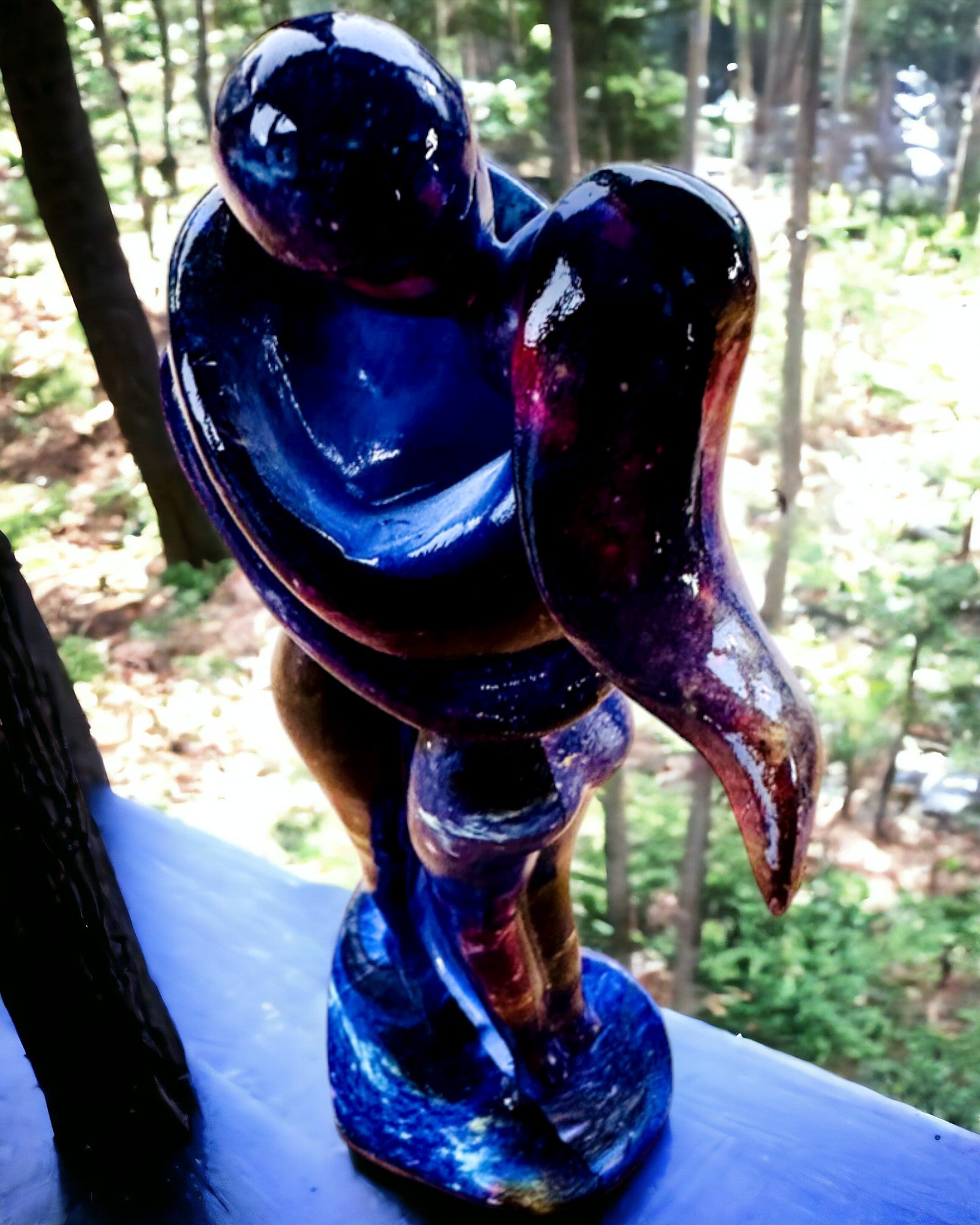 Îmbrățișare Cosmică - Figurină din Rășină cu Opțiune de Gravare